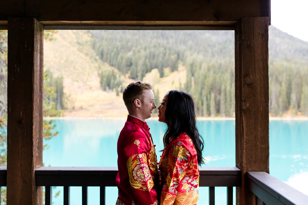 032-banff-elopement-photographers--emerald-lake.jpg