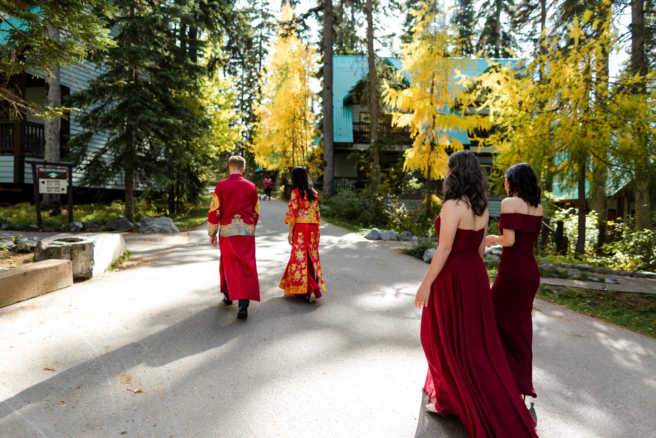 034-banff-elopement-photographers--emerald-lake.jpg