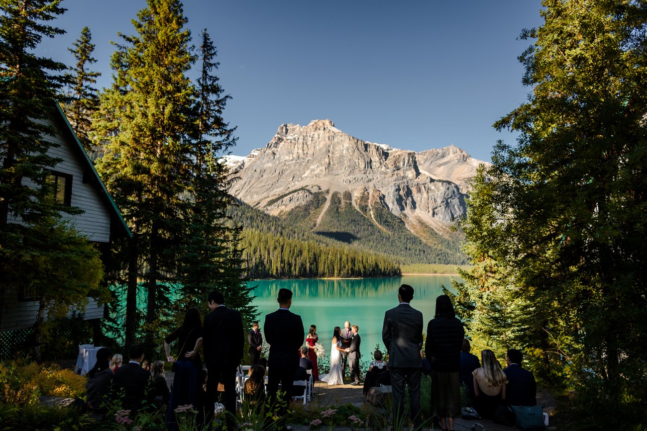 063-banff-elopement-photographers--emerald-lake.jpg