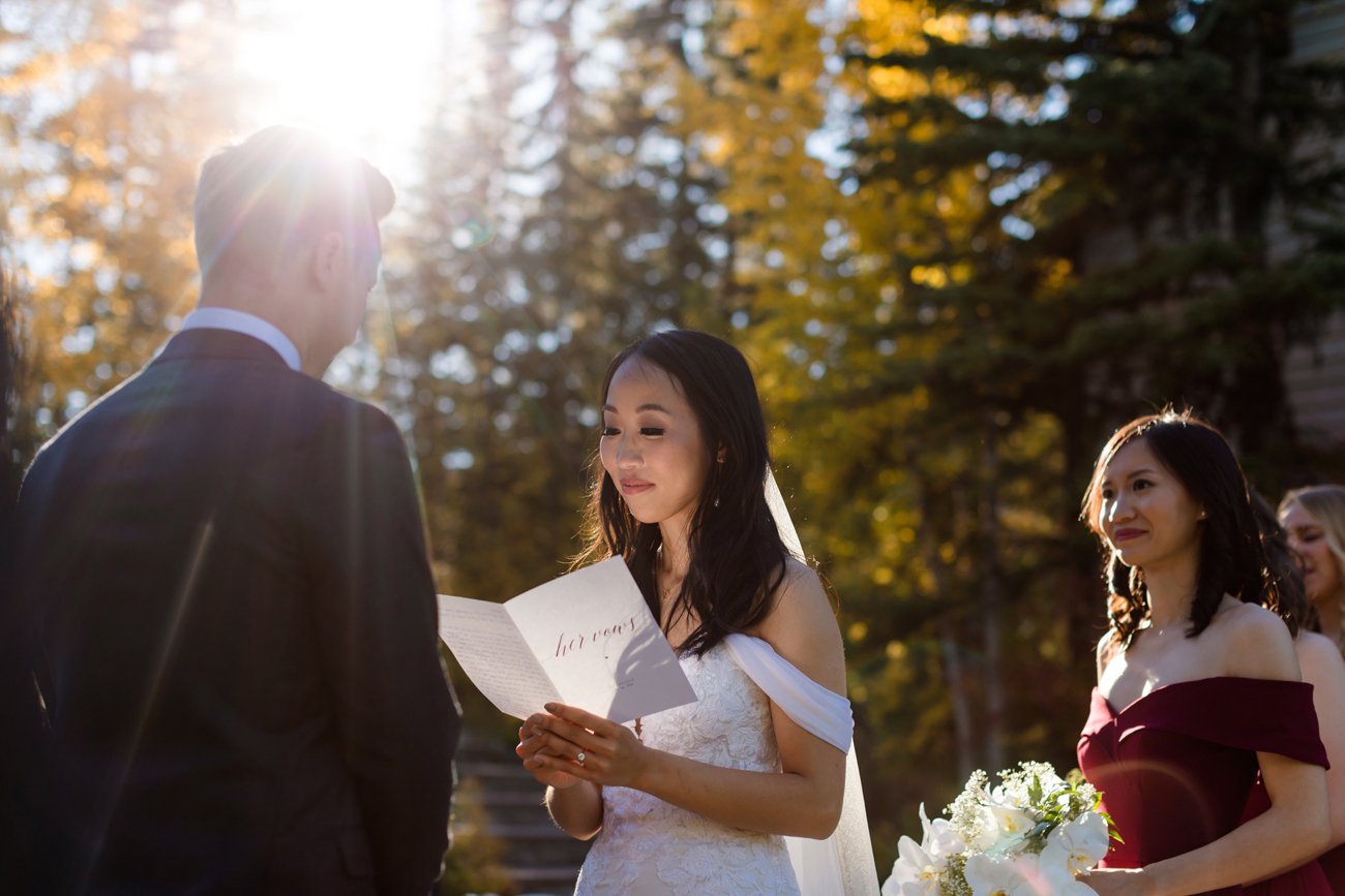 070-banff-elopement-photographers--emerald-lake.jpg