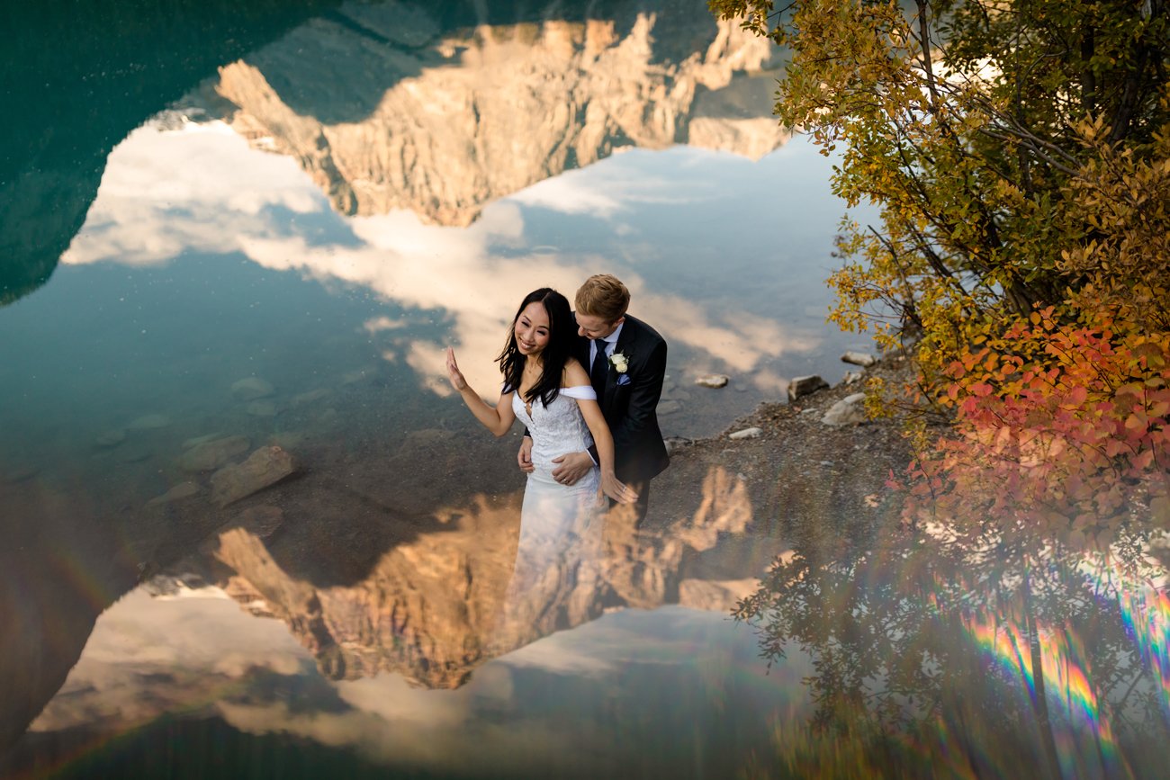 116-banff-elopement-photographers--emerald-lake.jpg