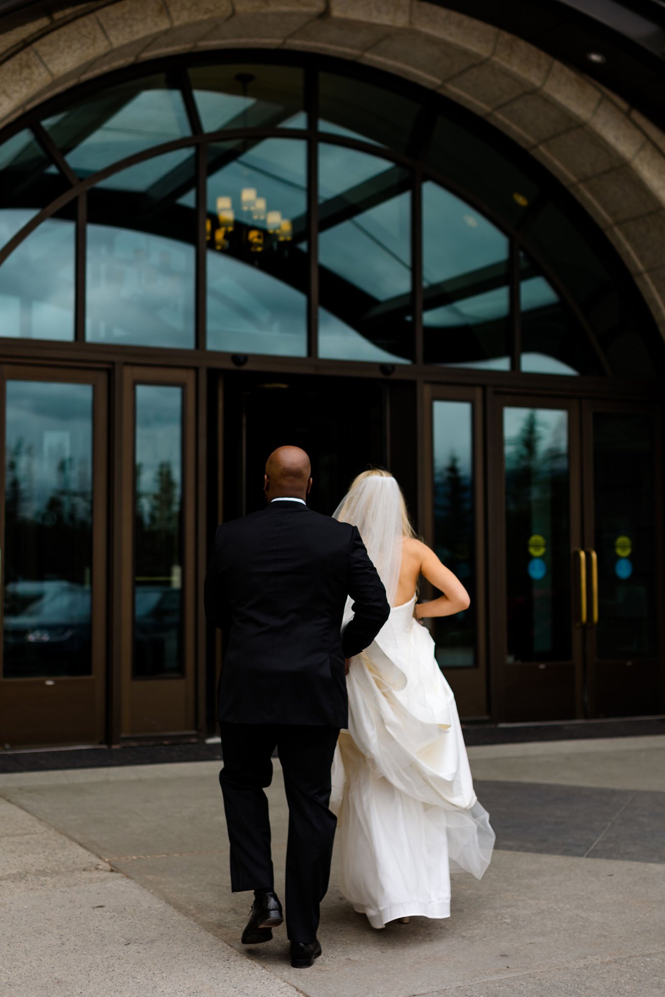  Fairmont Chateau Lake Louise Wedding, Banff Wedding Photographers 