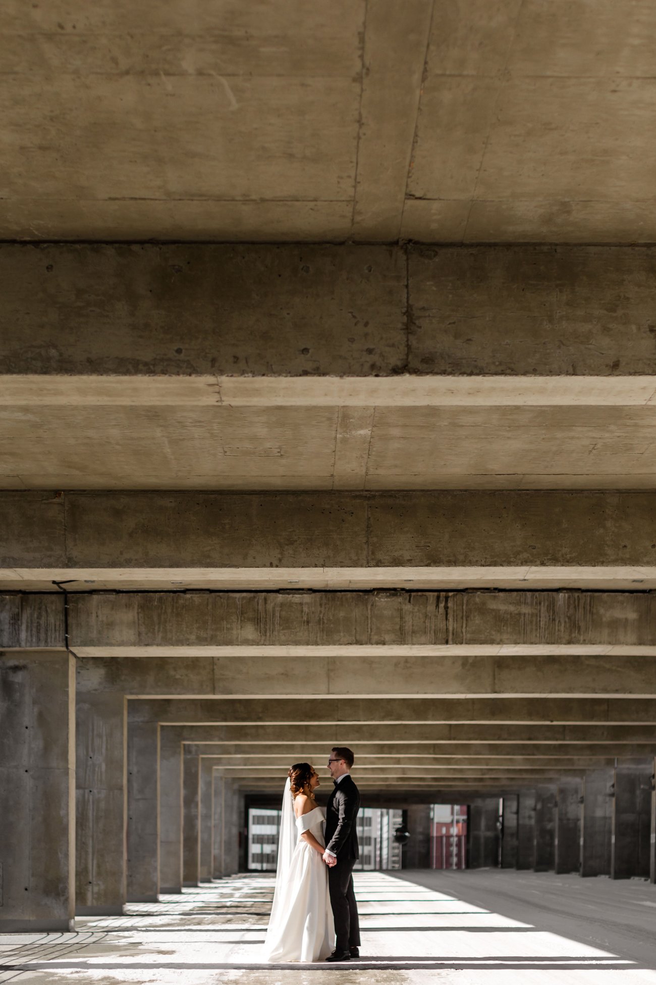  Calgary Wedding Photographer, Calgary Zoo Winter Wedding, Downtown Calgary, Central Library 