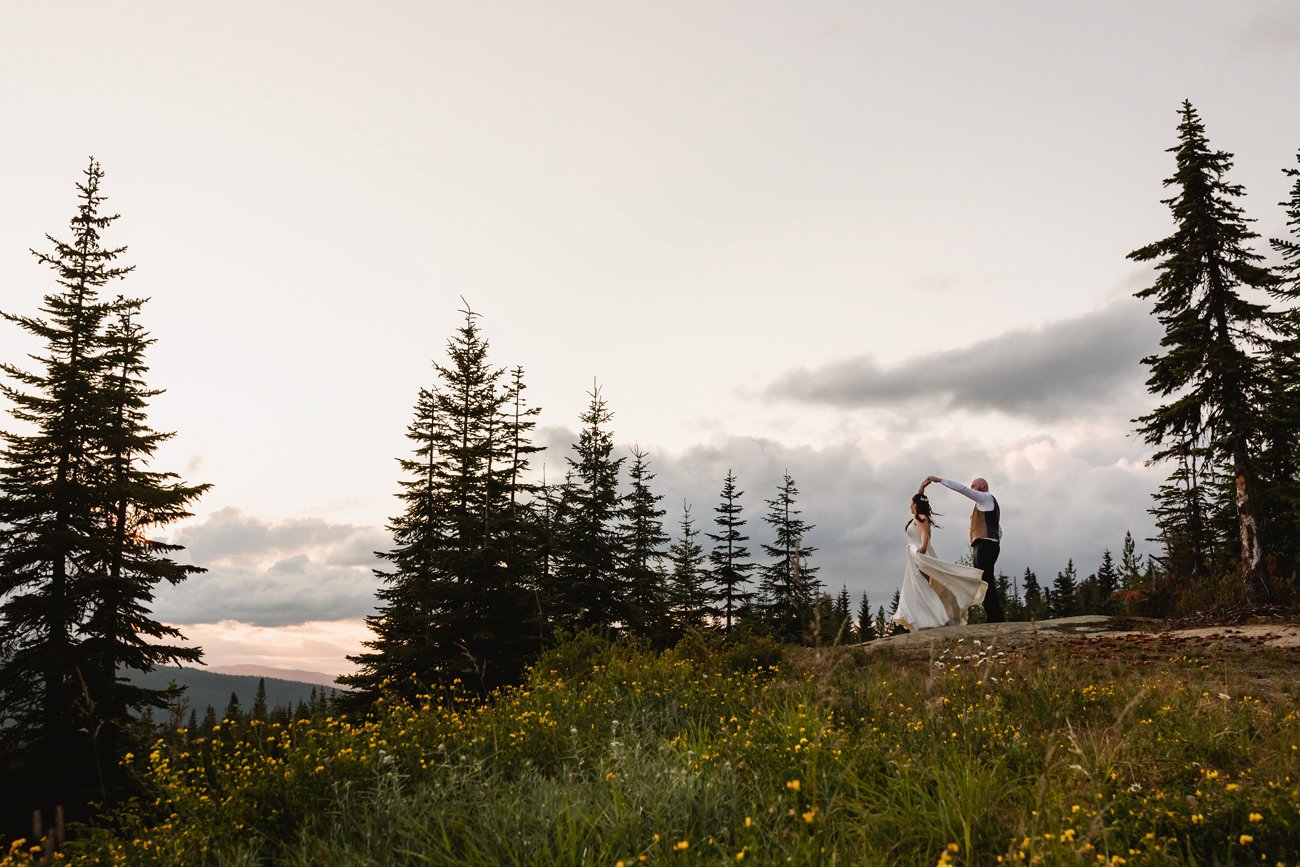 050-kendal-and-kevin--year-in-review-2023--calgary--banff--wedding-photographers.jpg