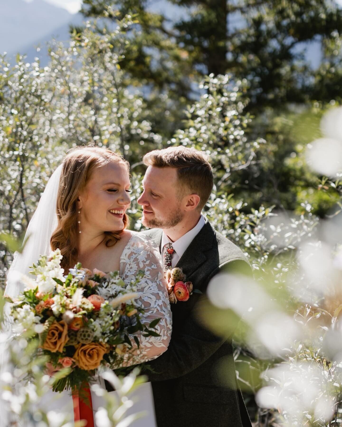 When the idea of being announced into your reception room doesn&rsquo;t speak to you so instead you make all your guests dance in for an even &lsquo;grander&rsquo; entrance 👌✨

There&rsquo;s truly nothing we love more than when couples make their ow