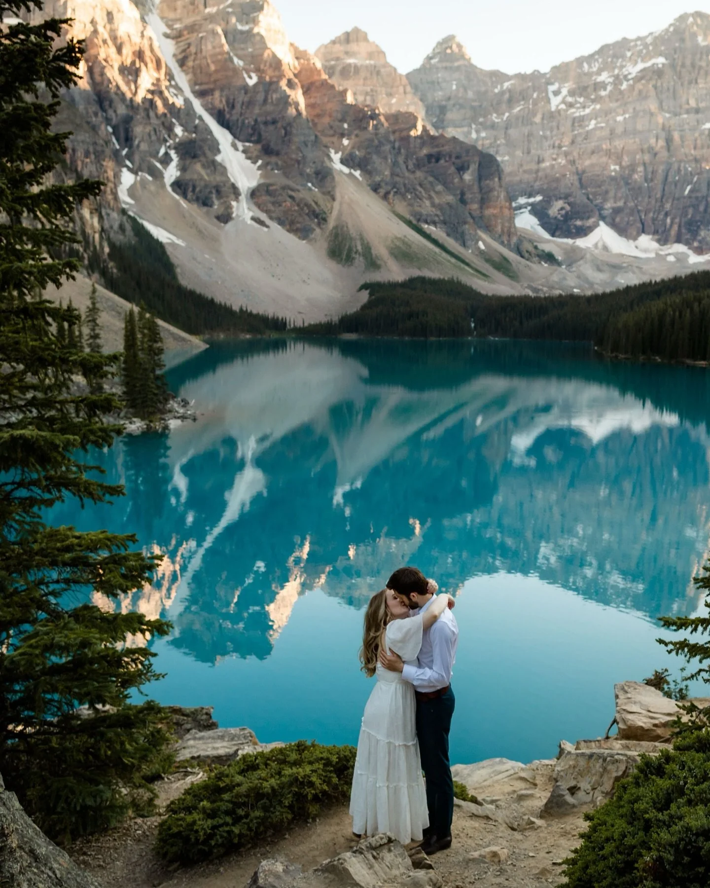 Backyard vibes ✨(&hellip;our favourite mountain backyard, that is!)

We are forever grateful that we get to spend so much time working and playing in the beautiful Canadian Rockies!

Now off to play. We&rsquo;ll be in Jasper for a few days (and yes, 