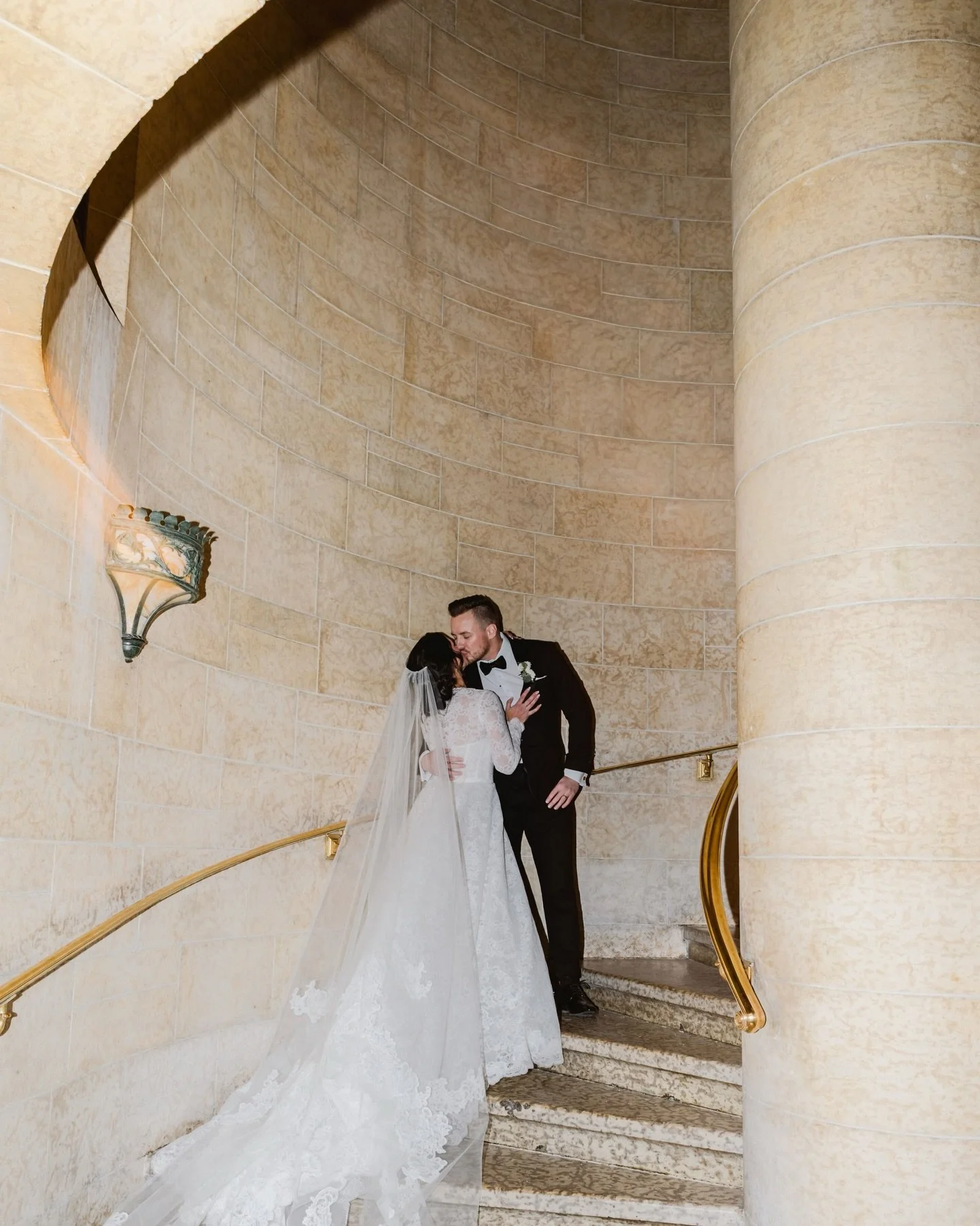 Peak love at the Springs 🏔️

We had an instant connection with Kacie + Brian, they are both warm, incredibly easy to be around and share a laugh with. These two travelled from Texas for a mountain winter wedding at the stunning castle. Fairmont Banf