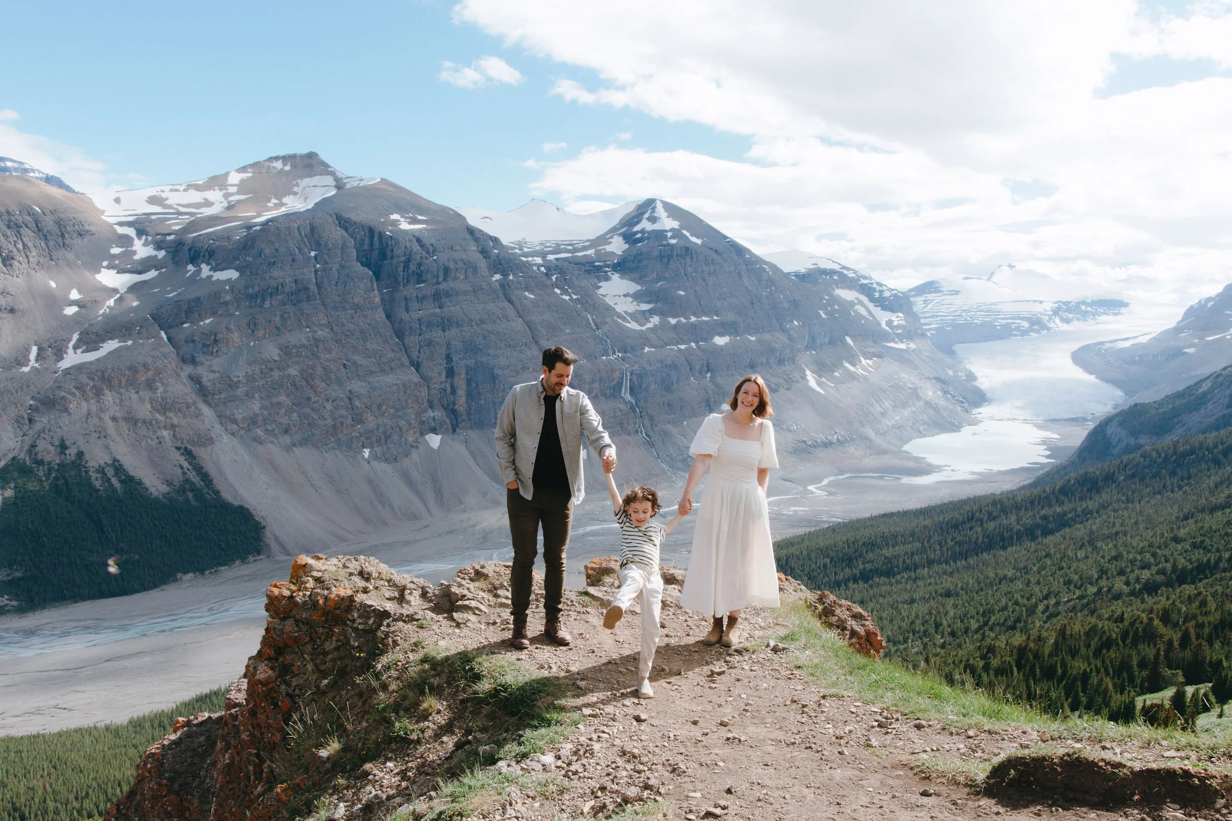 kendal-and-kevin-parker-ridge-hike-family-photo.webp