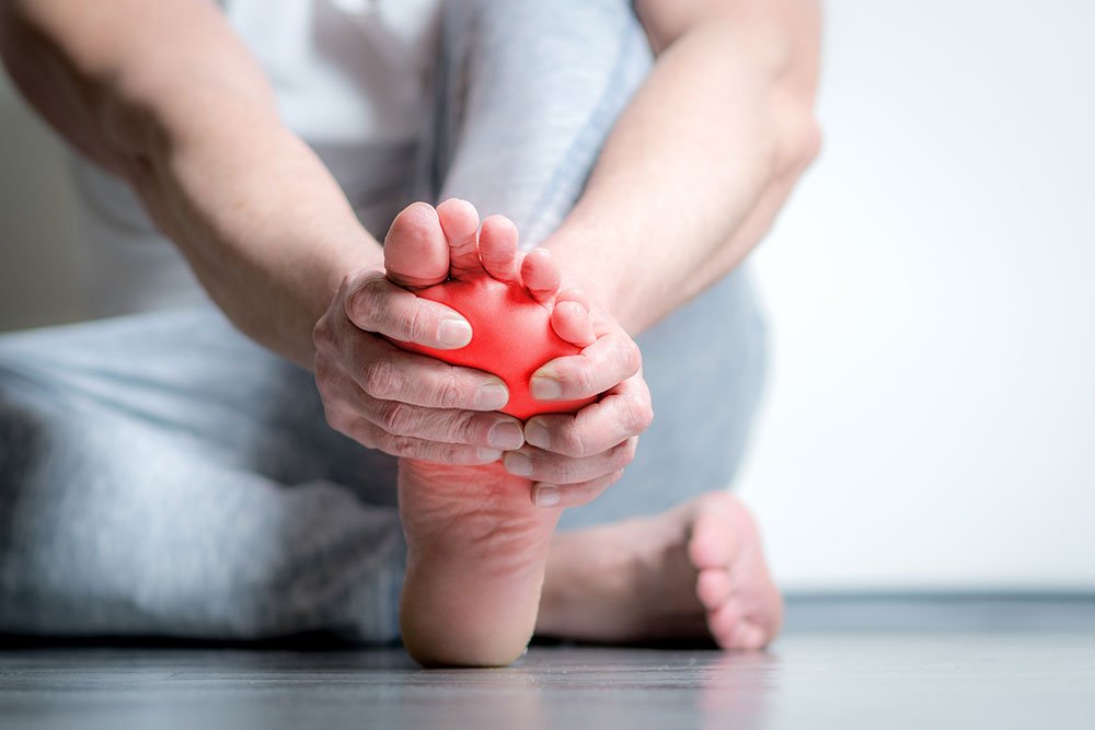 Morton’s Neuroma vs. Stress Fracture: How to Tell the Difference