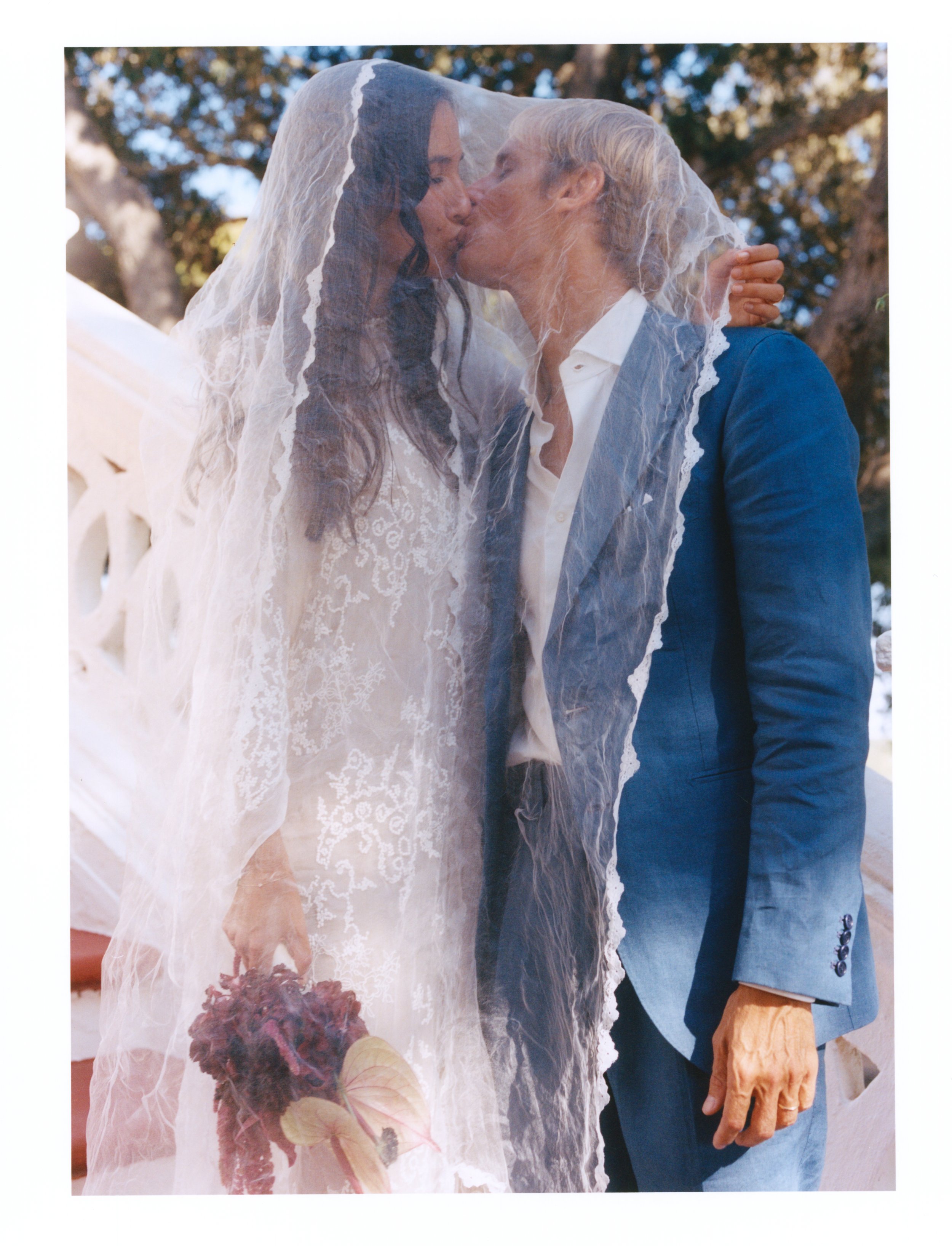 Manon & Alban were married in Menorca, surrounded by Mediterranean light and warm evenings.