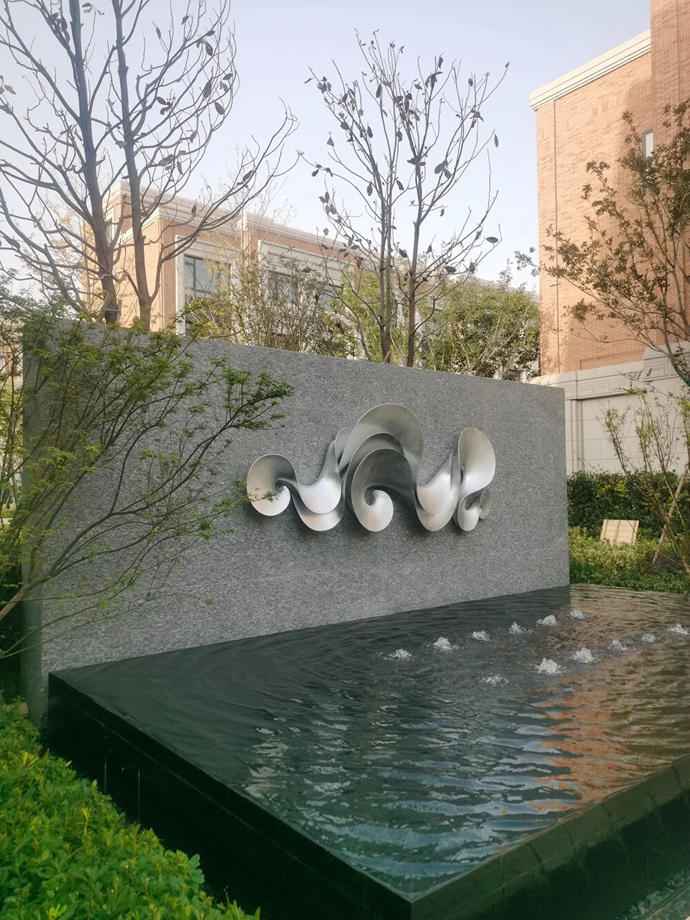 Outdoor metal sculpture