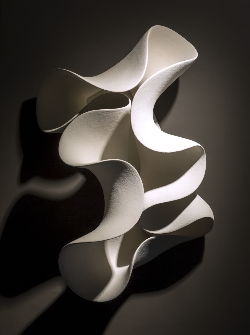 Through the light, ceramic sculpture