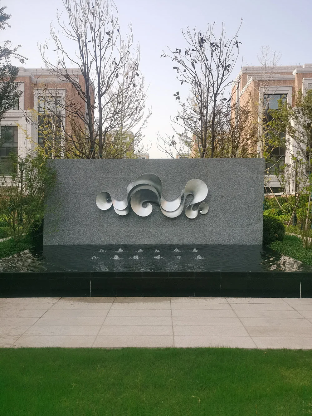 Outdoor metal sculpture