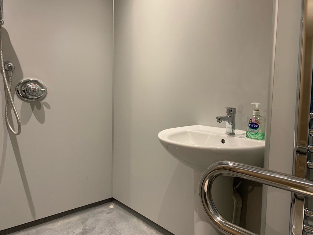 wetroom-bathroom.jpeg