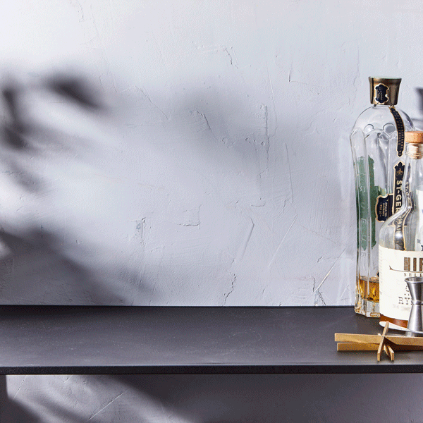 2020-0729_bormioli-rocco_essential-glassware-set_1x1_julia-gartland.gif