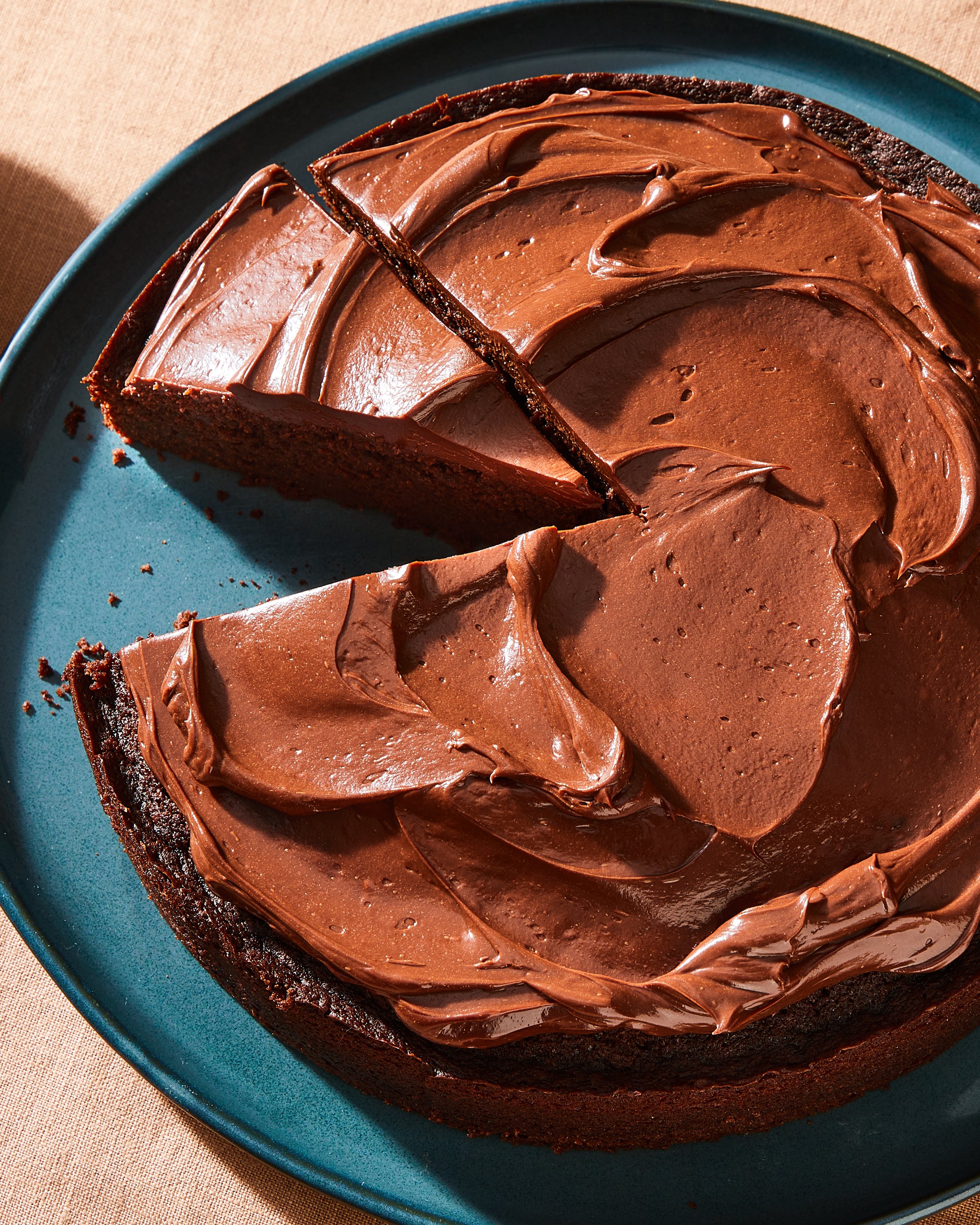2022-1018_world’s-best-chocolate-cake_seo_final_4x5_julia-gartland_115 1.jpg