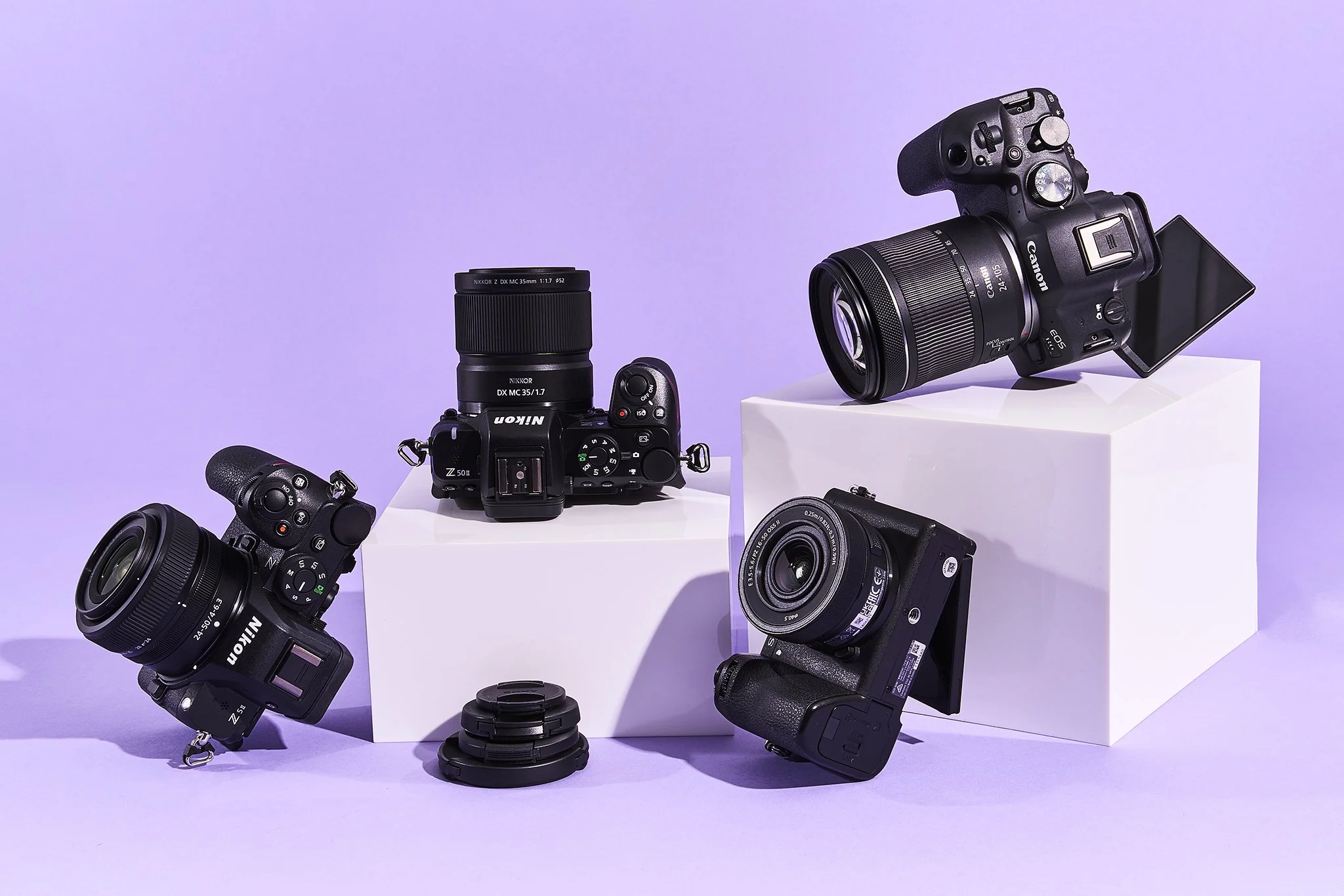 BEST-MIRRORLESS-CAMERAS_GROUP-3X2-2048PX_102.jpg
