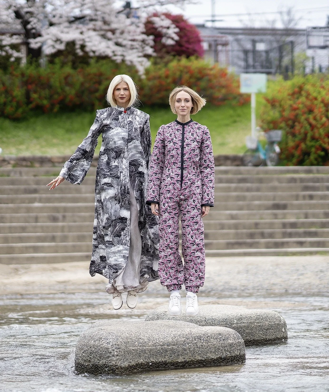 Fashion, Kezi Ban, Samantha Angelilli, Japan, Kyoto, Cherry Blossom, Samantha Angelilli, silk coat, long hair, blonde hair, hair, Spring, 2024, Angelilli