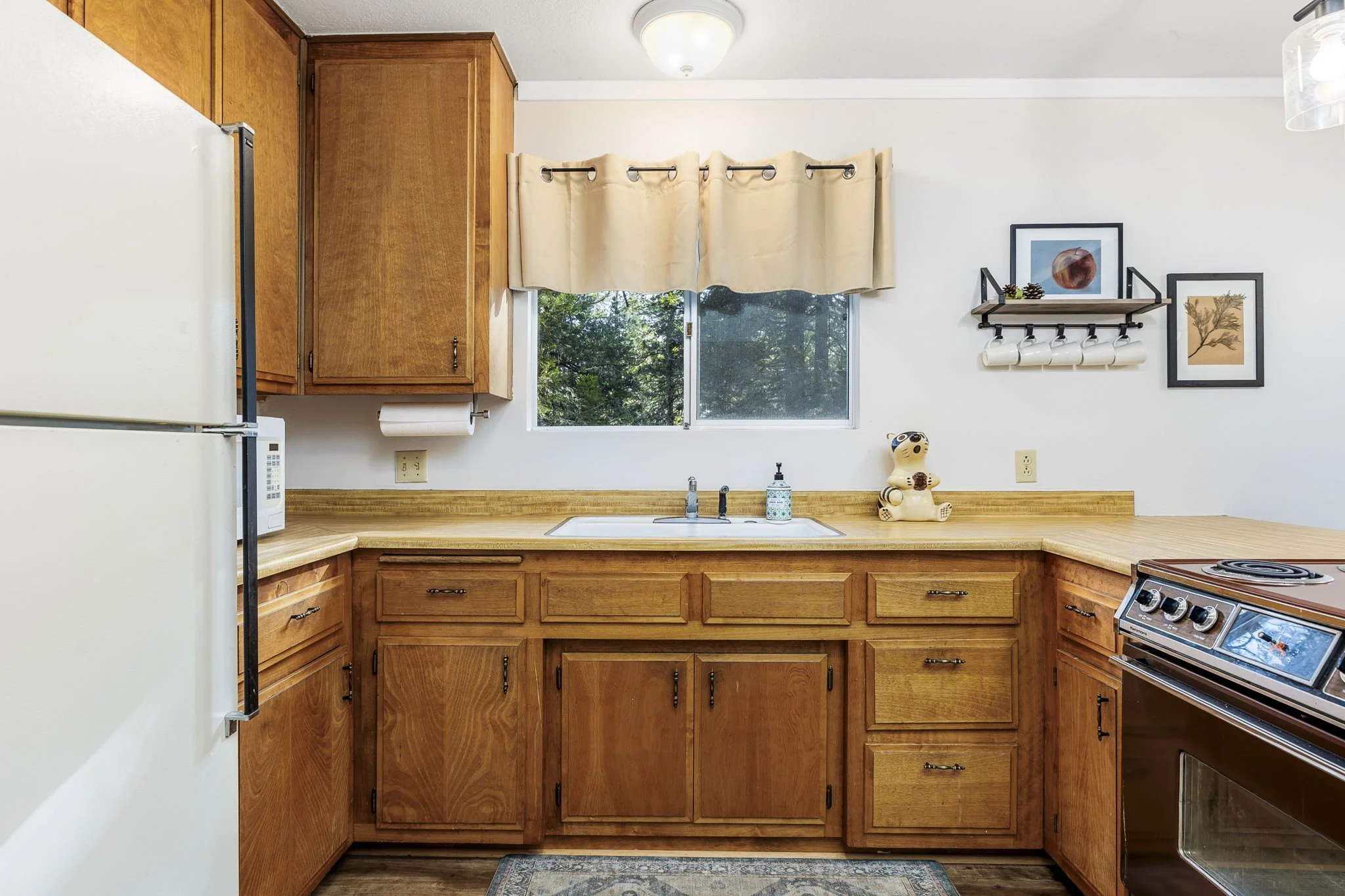 32-web-or-mls-Sylvan Way 040.jpg