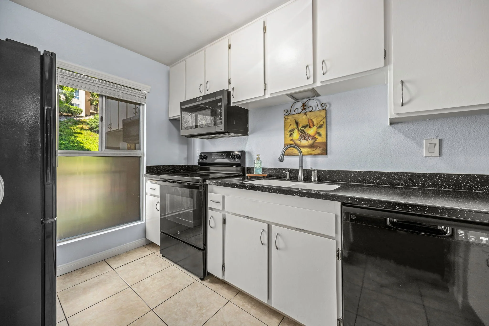 13-web-or-mls-Baltimore Dr 011.jpeg