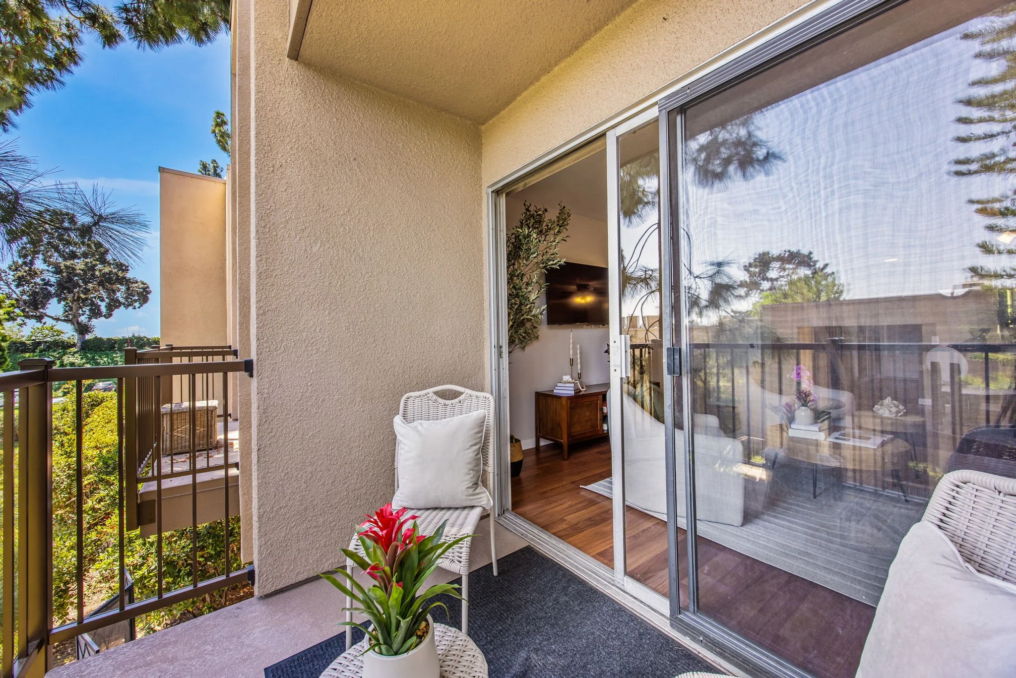 7-web-or-mls-Baltimore Dr 026.jpeg