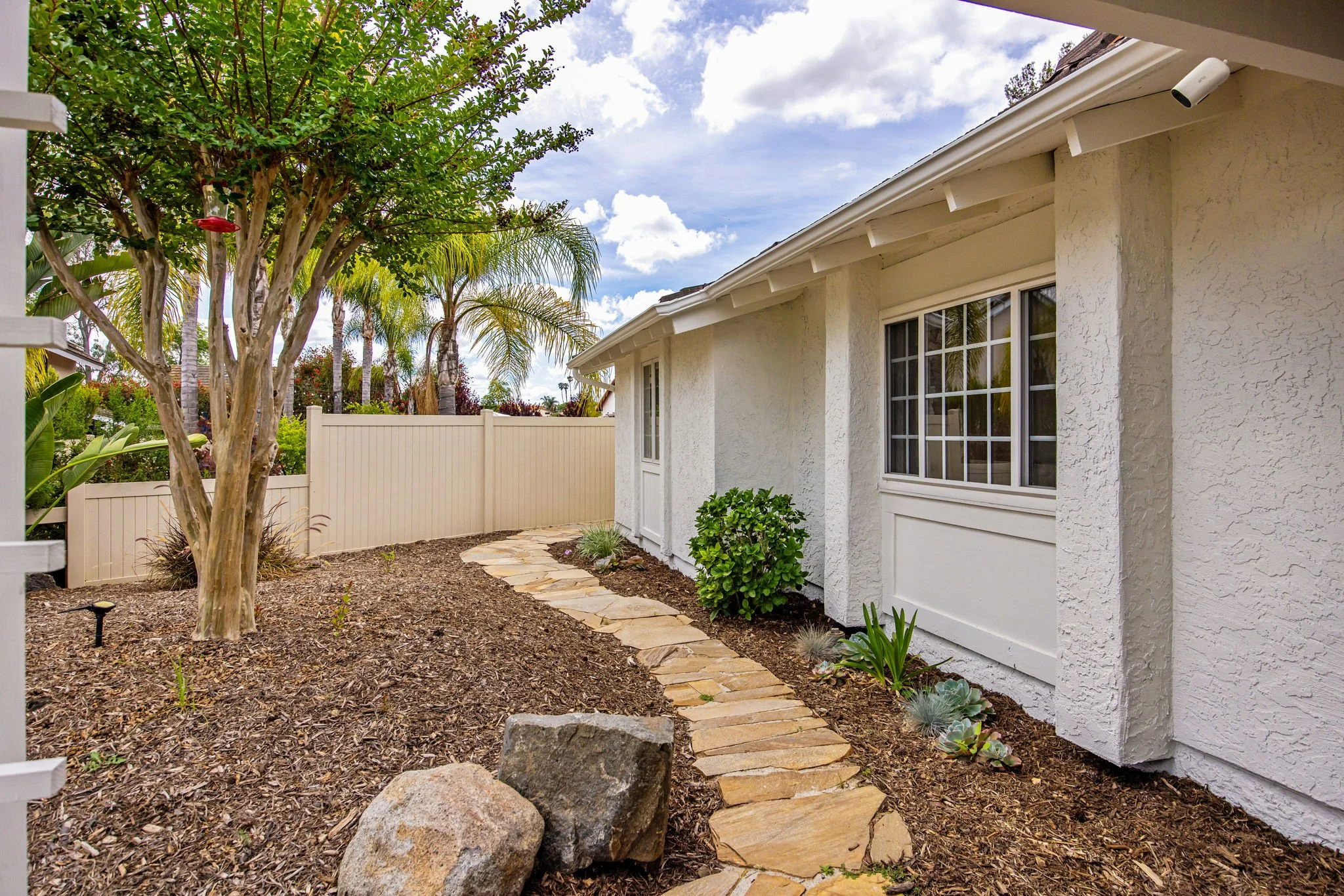 8-web-or-mls-Frondoso 008.jpeg