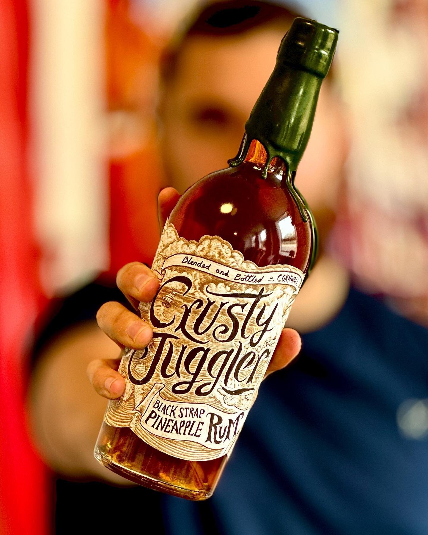 Crusty Juggler Black Strap Pineapple is here!!! 

Be one of the first to get your hands on batch No.1! 😱 
Exclusively available this weekend on our website www.crustyjuggler.com

#rum #pineapplerum #madeincornwall #cocktail #stives #stivescornwall #