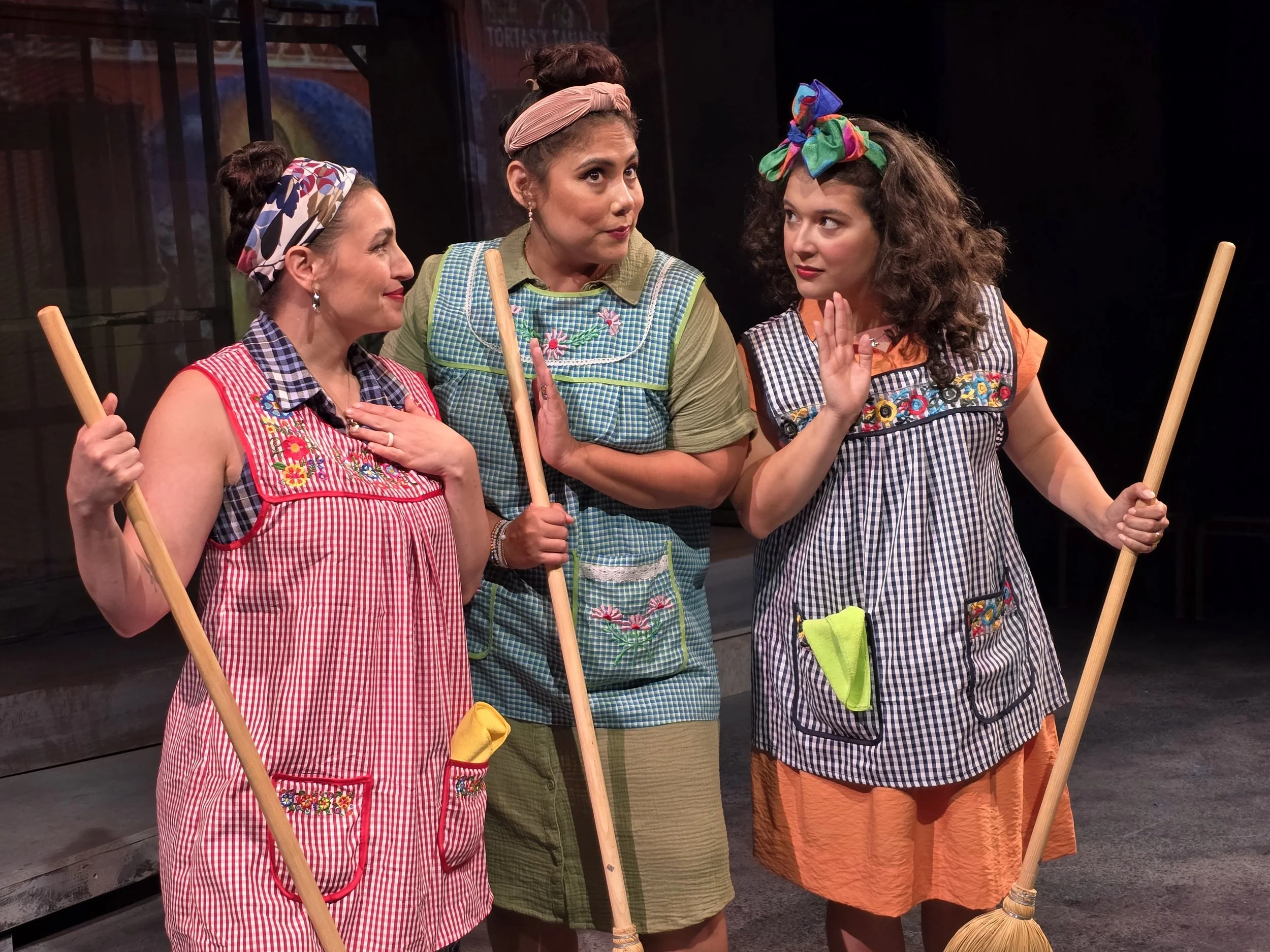La Cuca & La Carmen & La Connie 1.jpg