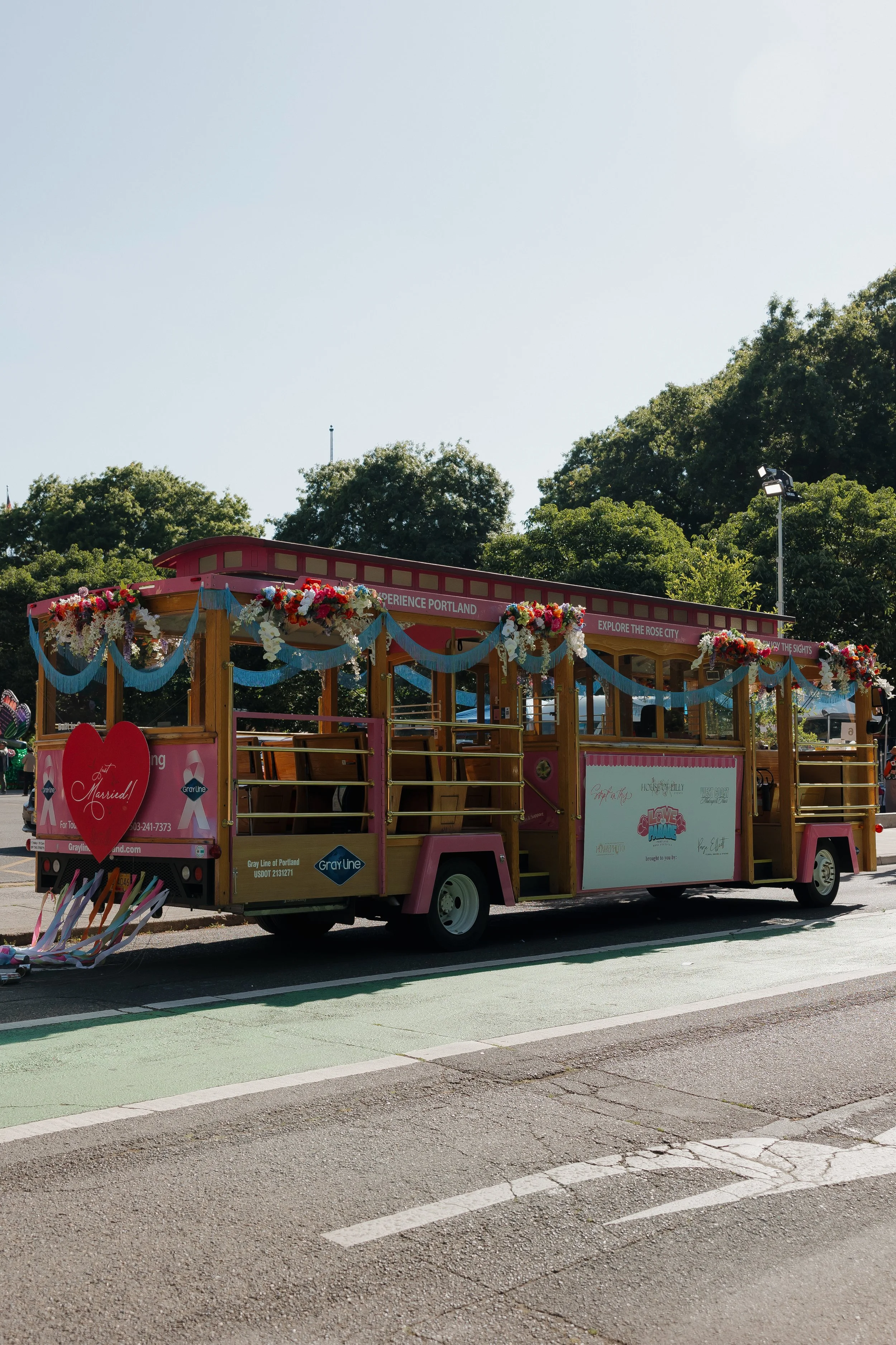 love-on-parade-portland-rose-festival-howie-photography-54.jpg