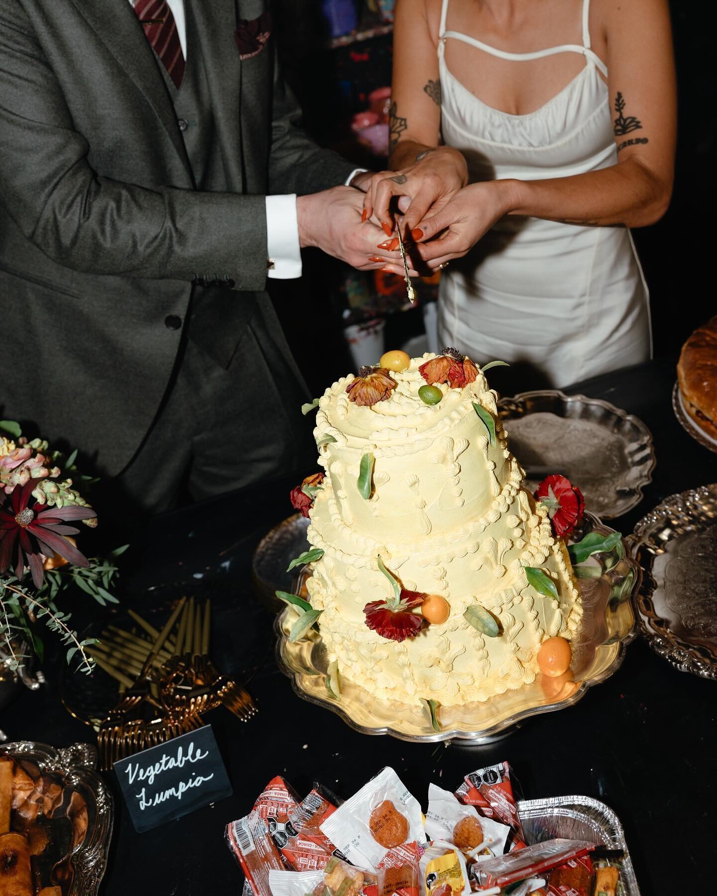 Have your wedding reception at an arcade ✍🏼👾

Part 3 of Alan + Terycka&rsquo;s San Francisco wedding!