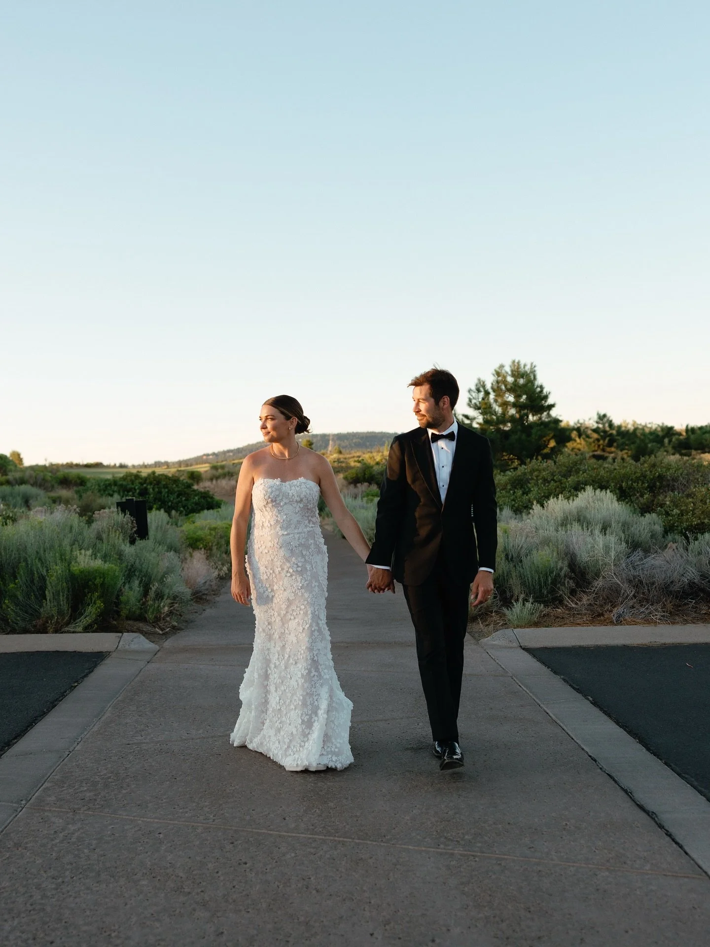 Golden hour in Bend with Hannah &amp; Ryan✨