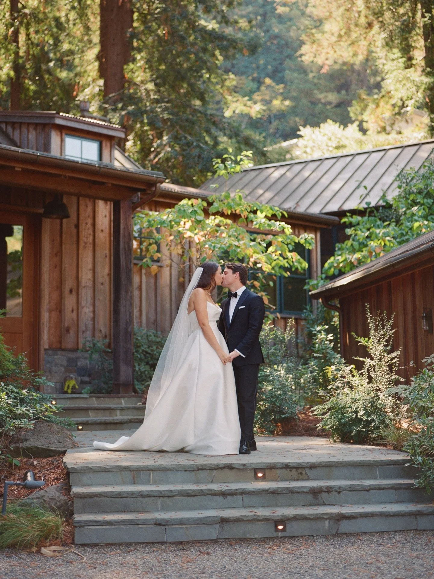 Been holding onto these for much too long &mdash; Amelia &amp; Albert your love with each other + your friends and family is palpable. Words can&rsquo;t express how grateful I am to have been a part of it🤍 (part one)

Mix of film and digital🎞️

Pla