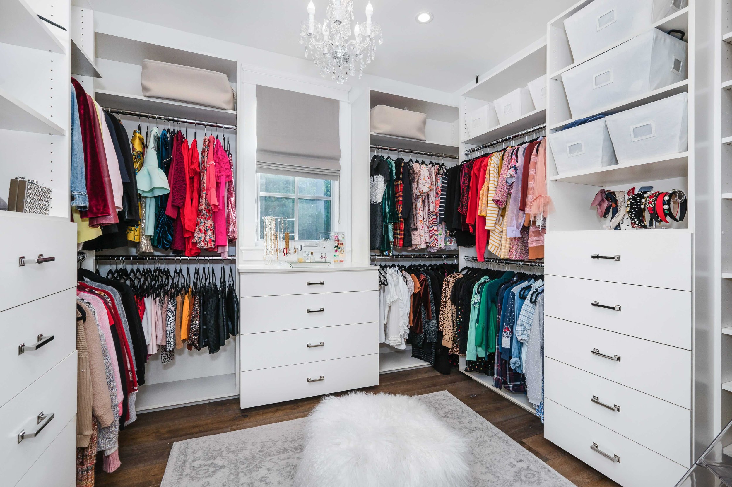 You Can Have It All—You Just Don’t Have to Do It All Alone. Round Out Your Personal Success Team With a Professional Organizer.
