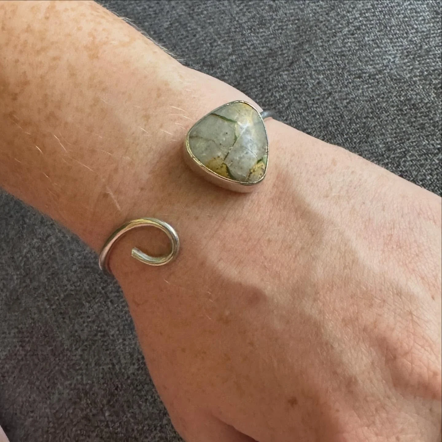 just some favorites currently on sale ❤️ thankful for all of you and getting the chance to do what I love! Hope everyone had a wonderful thanksgiving! #shopsmall #smallbusiness #blackfriday #jewelrysale