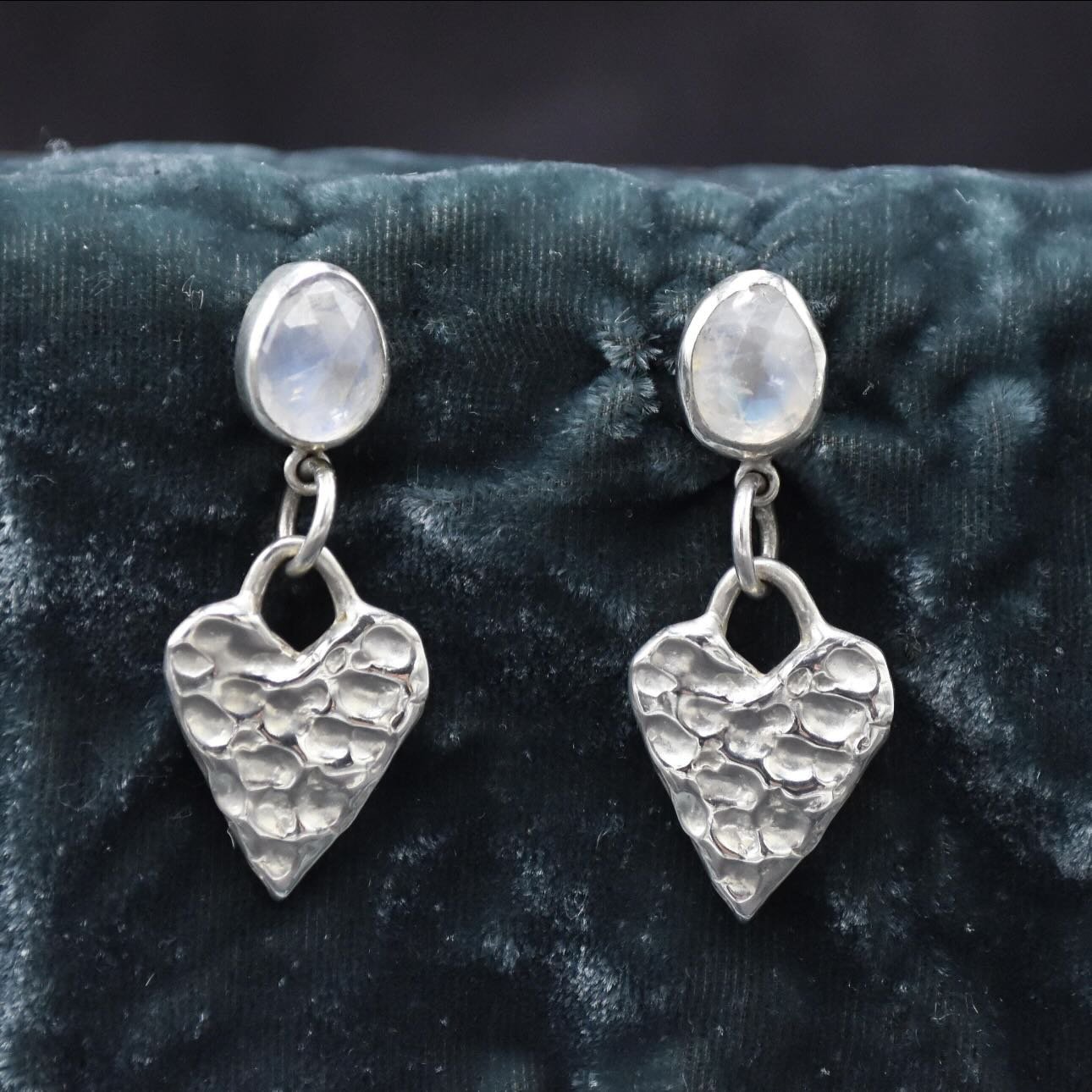 just a handful of available pretties if you need a last-minute gift ❄️ hope everyone in NYC/Jersey is enjoying the snow!