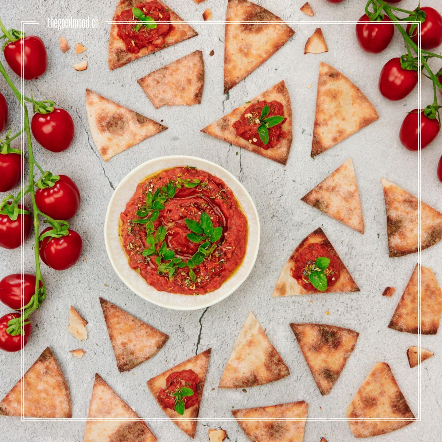 ♡ 
Bean-Tomato Spread 
&nbsp;
ℹ️Text in Deutsch &amp; Englisch
&nbsp;
If you like sundried tomatoes, you&rsquo;ll love this flavorful bean-based spread with lots of fiber and plant-based proteins.
&nbsp;

What you need for 4-5 portions:
↠ 350g white 