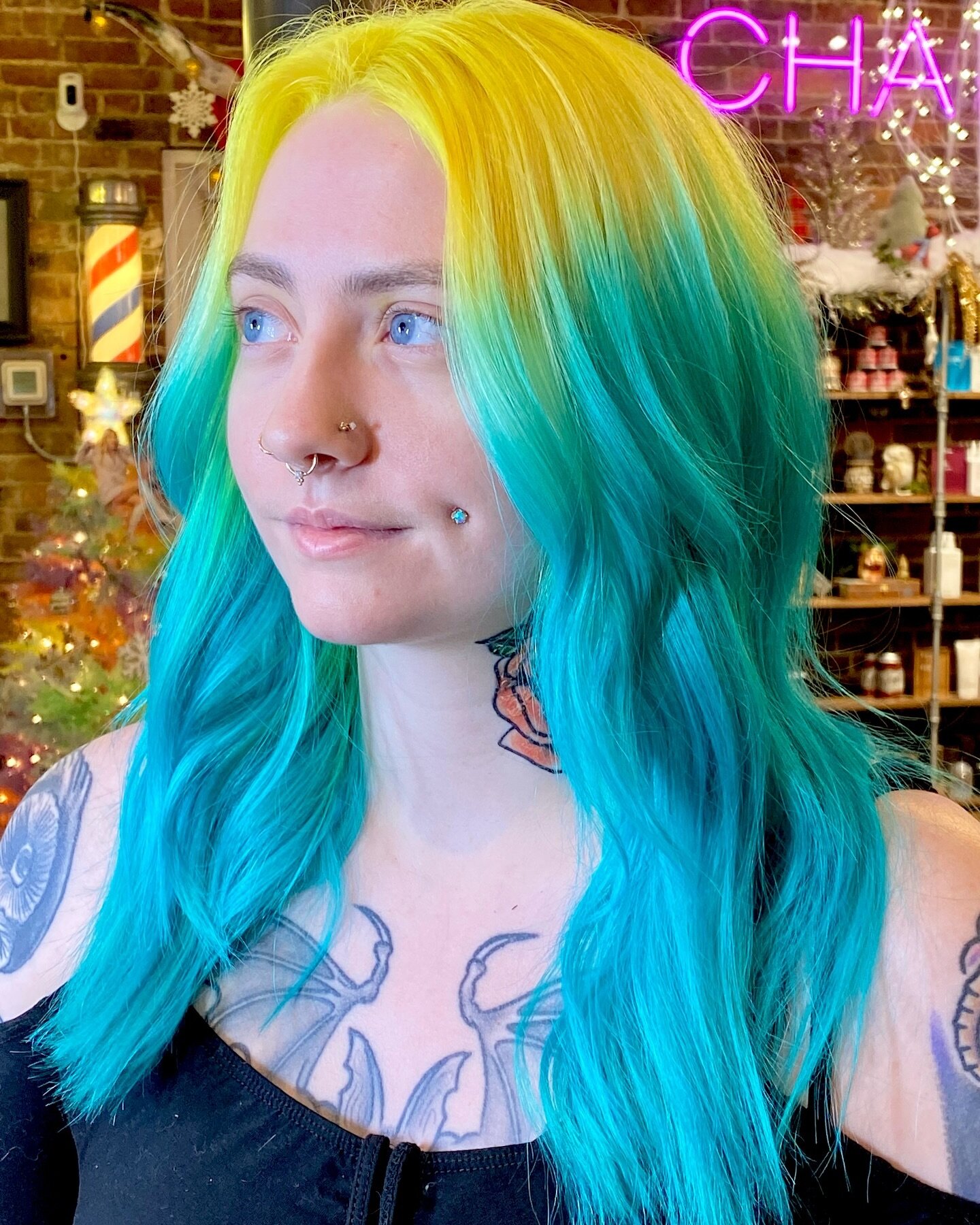 Pictures didn&rsquo;t do Kelsey&rsquo;s hair justice, that root was NEON yellow 💛💛💛 You&rsquo;re gonna notice some changes on my Instagram this year. I post mainly the fashion colors I do behind the chair because I love them and they are eye catch