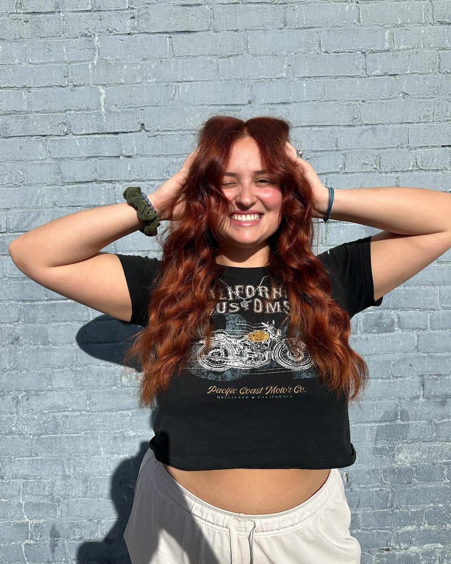 In my personal opinion, @clairehart.02 should&rsquo;ve been born a redhead. 🥊

I dare you to find someone cuter. 

#redhead #redhair #wellahair #kentuckyhairs #hairthelex #sharethelex #universityofkentucky