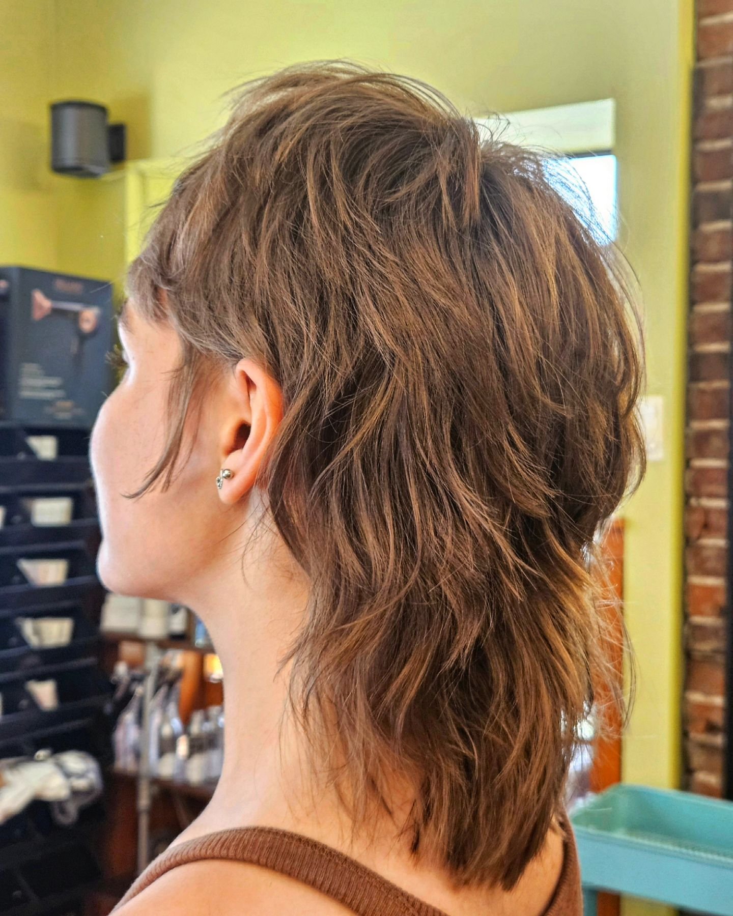 Bringing out natural texture is something that gives me a good serotonin boost! 

Cutting a baby mullet for River (they/them) and creating a look just for them during our Deluxe Haircut was a killer time ✂️ 

#lexingtonkysalon #lgbtqhairstylist #lexi