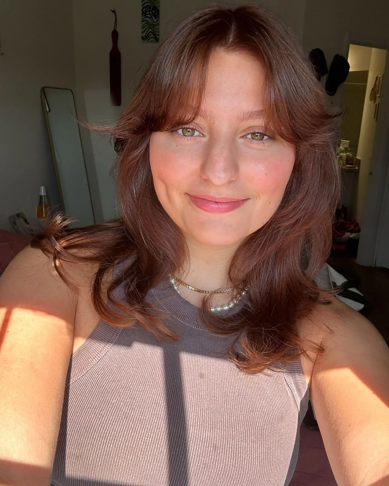 I&rsquo;ve slacked on socials lately, but I swear I&rsquo;m still killing all the looks y&rsquo;all throw at me. 

Here&rsquo;s a little client selfie treat from when we took @faithcox_ from a warm blonde to this yummy chestnut brown. 🤎🤎🤎 

Probab