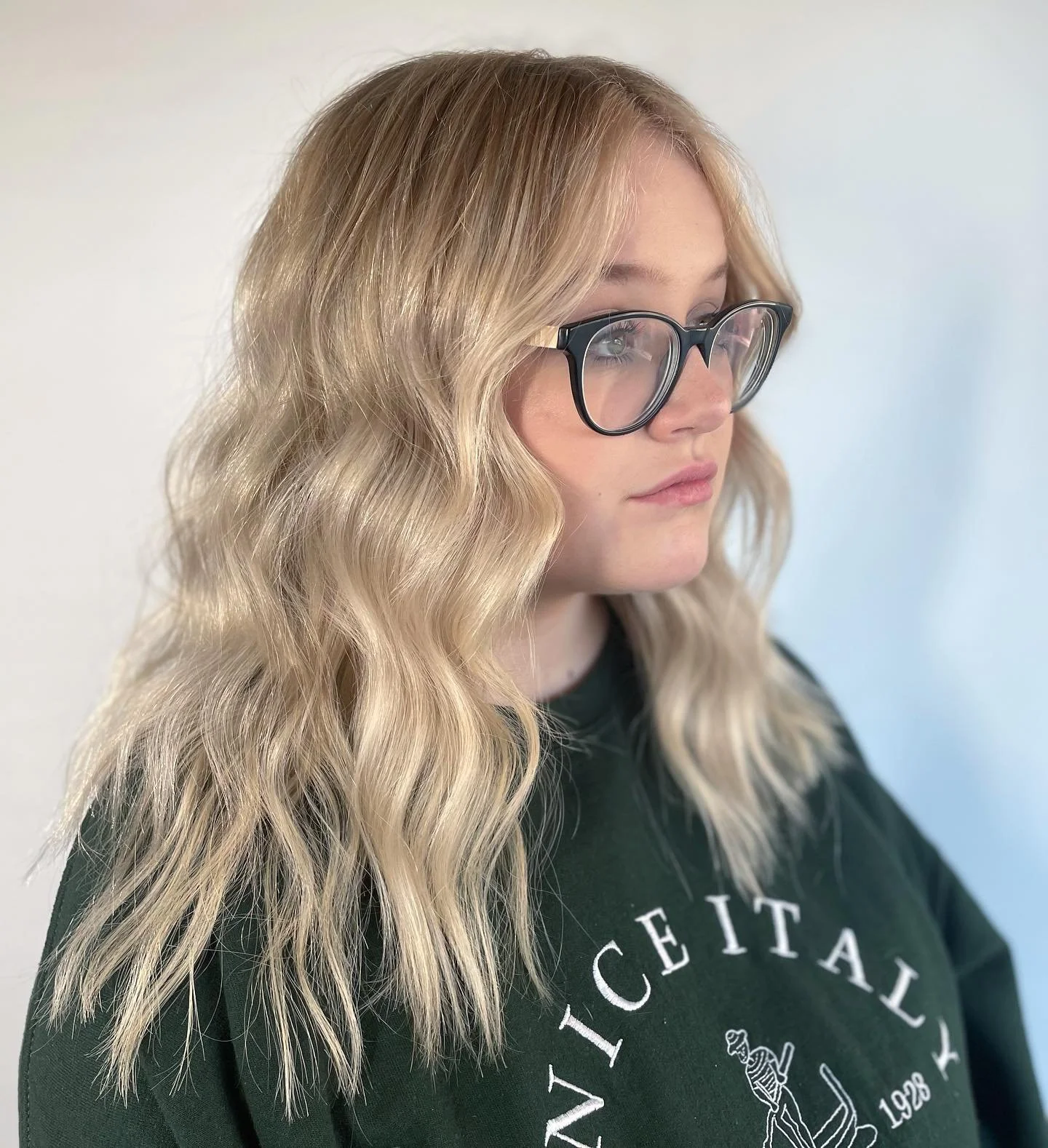 lil update on my online booking, please read if you are a client that prefers to book online!

the only appointment that is available for online booking with me is the Total Package, which is my longest color appointment. the reason for that is becau