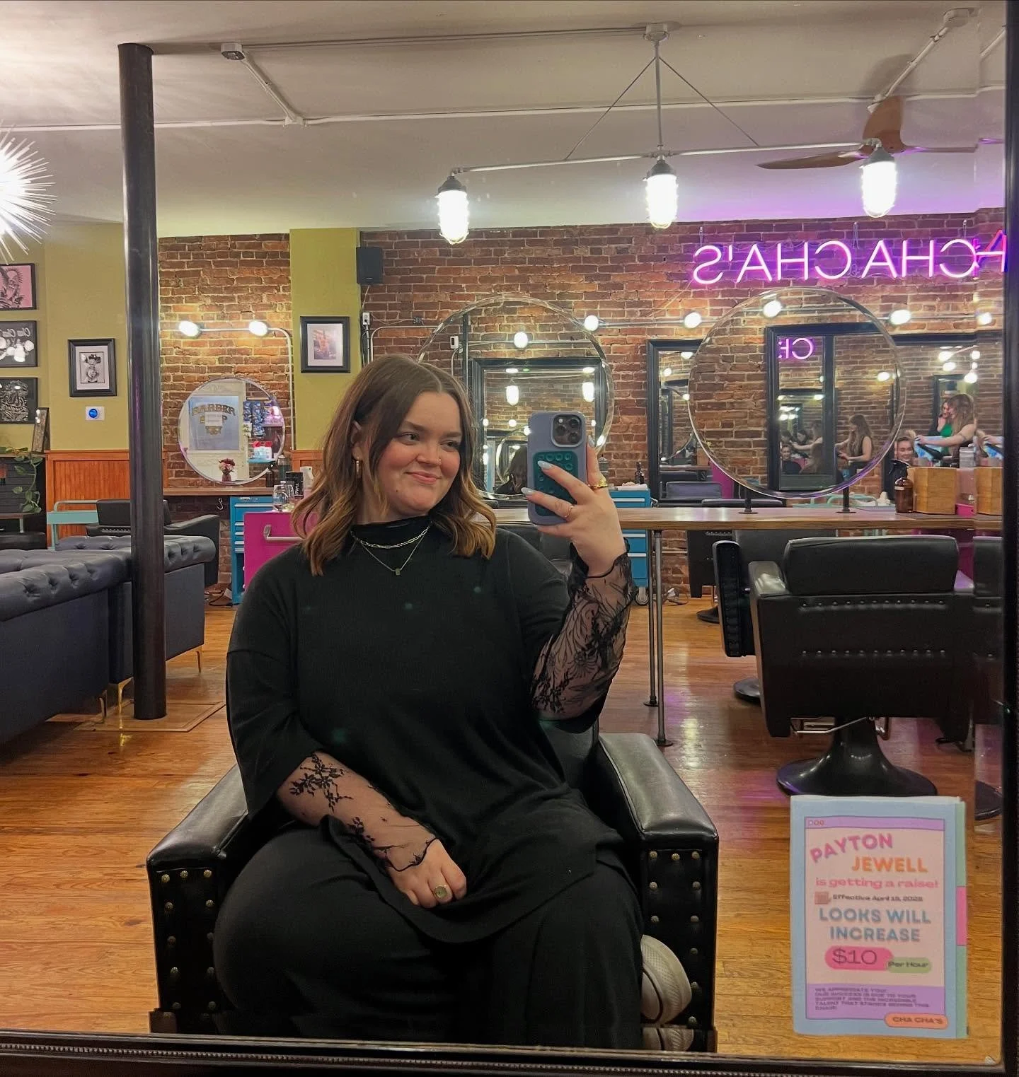 oh! looky there 😏 i&rsquo;m getting a raise!!

my prices are increasing by $10 an hour, so my services will now be $60/hour. if you currently have an appointment on my books and i haven&rsquo;t seen you since this big news, that appointment will sti