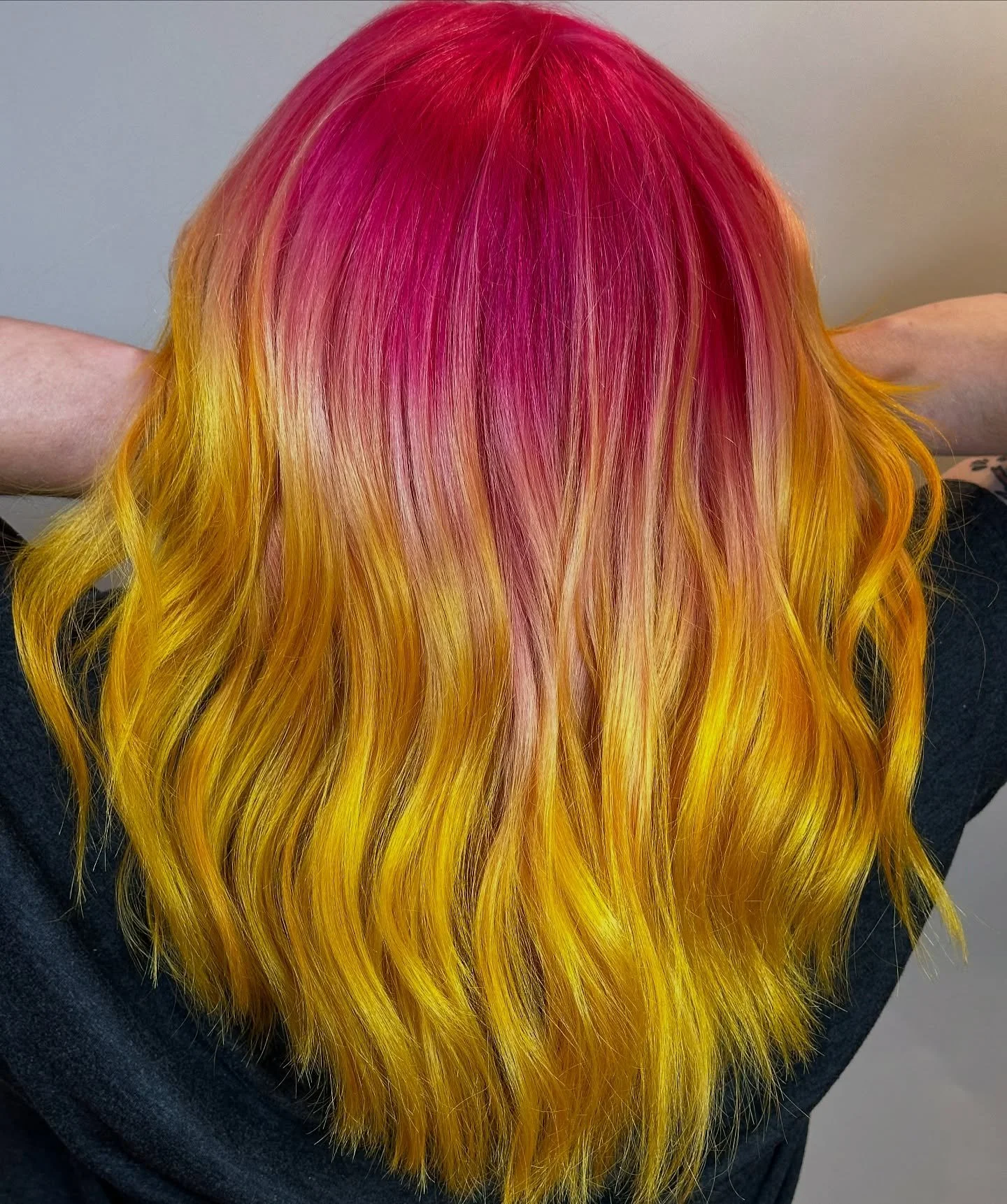 ☀️A little throwback to brighten up everyone algorithm ☀️

Interested in trying out vivid colors? Book a color consultation with me and let&rsquo;s chat 🖤

#sharethelex #kentuckyhairstylist #lexingtonhairstylist #kentuckyhair #pulpriot #pinkhair #ye