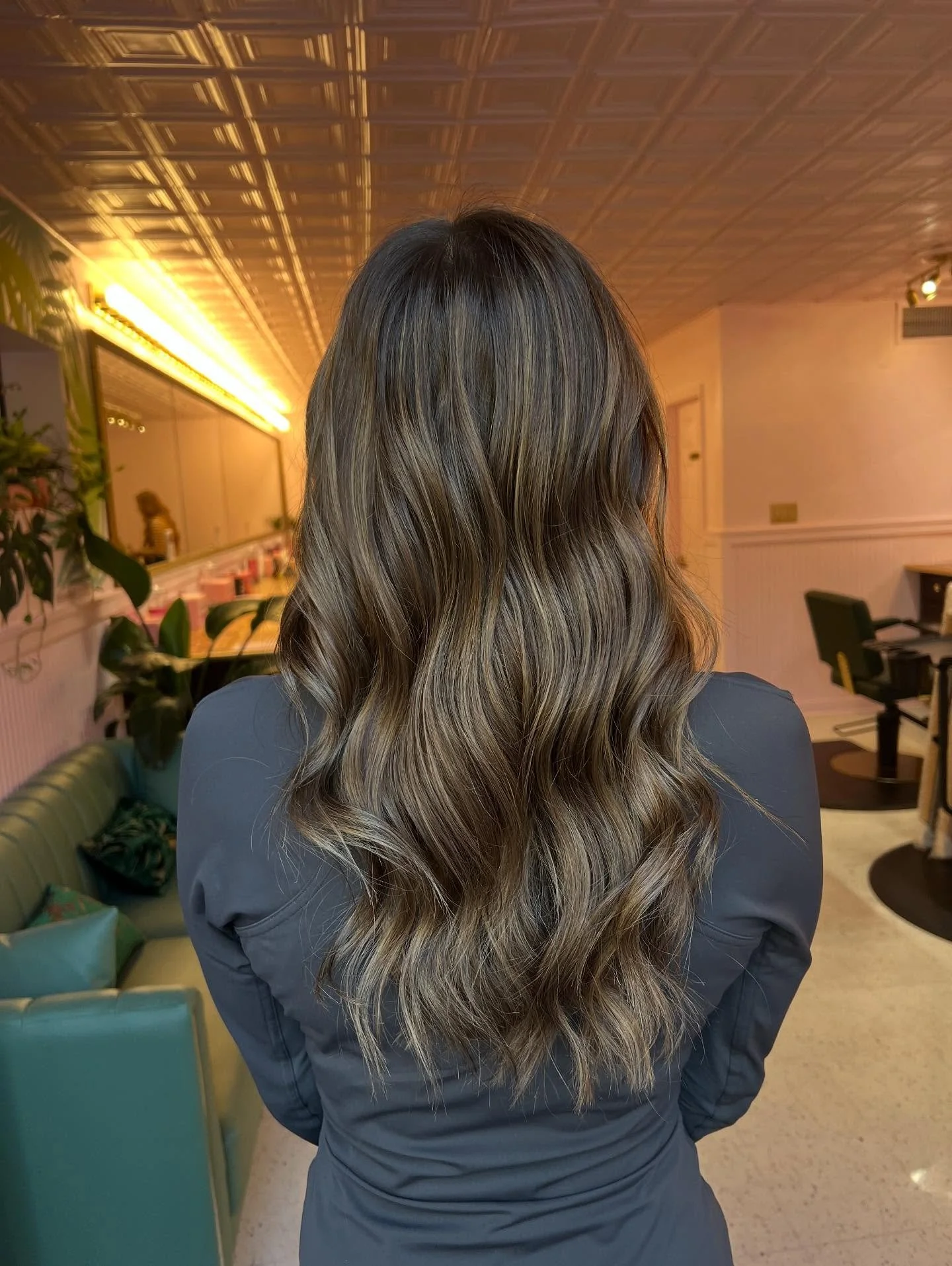 Little darker for the fall🍂

#lexingtonkentucky #lexingtonhairstylist #lexingtonsalon