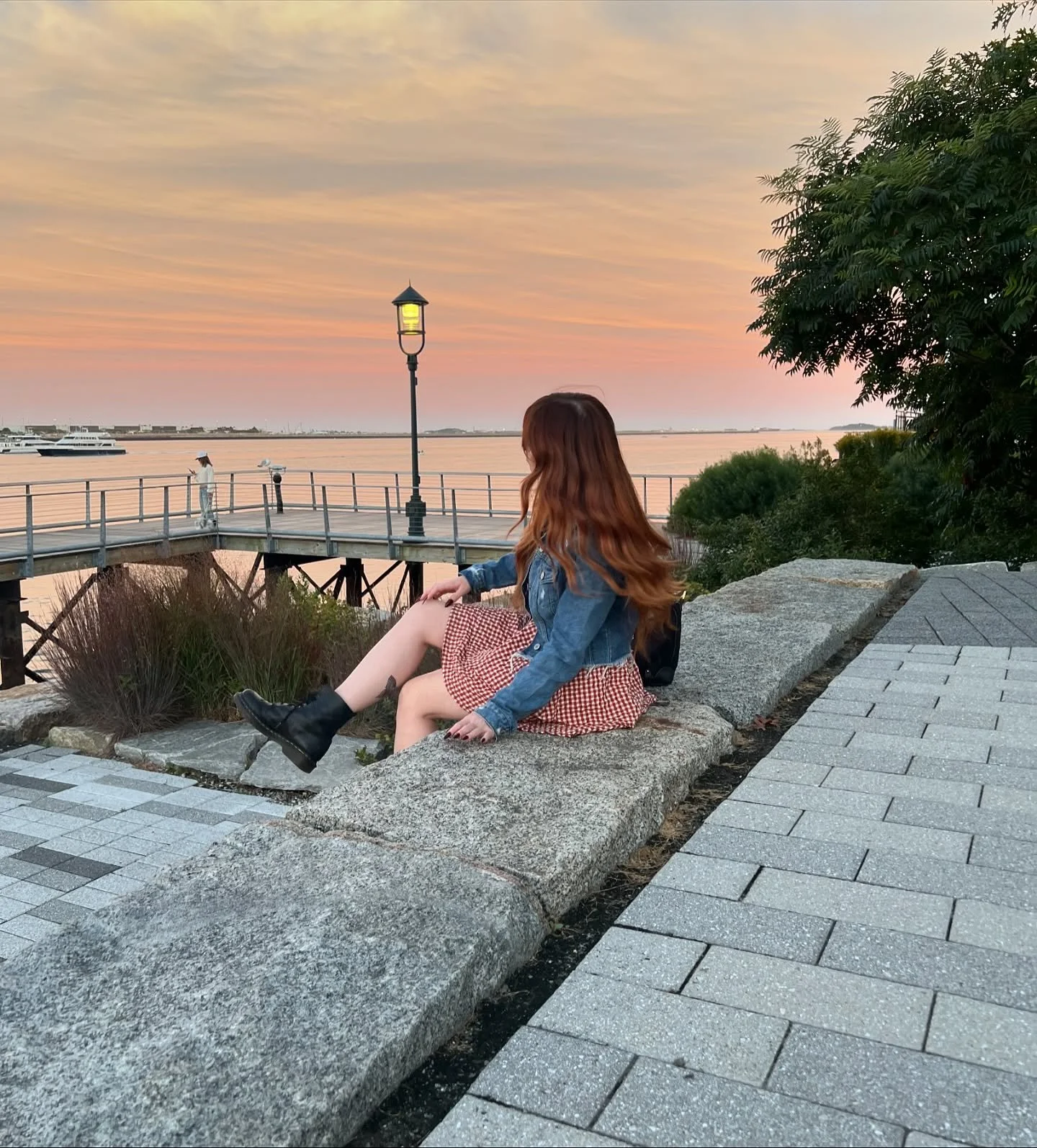 Here&rsquo;s some behind the scenes of me &amp; my life that I don&rsquo;t share as often on here. ✨

⚡️ If you&rsquo;ve ever sat in my chair, you probably know about Jules, my angel baby kitty. He&rsquo;s almost 4 years old and the light of my life.