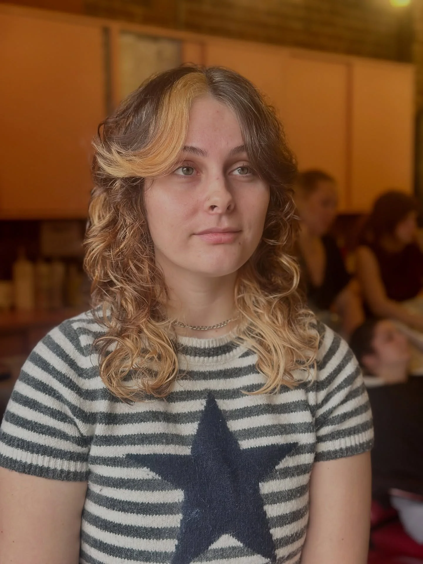 Cutie color blocking using all @pulpriothair , razor cut with @jataifeather , and diffused using @cultandking products. ✨ 

#razorhaircut #colorblocking #cultandking #jatai