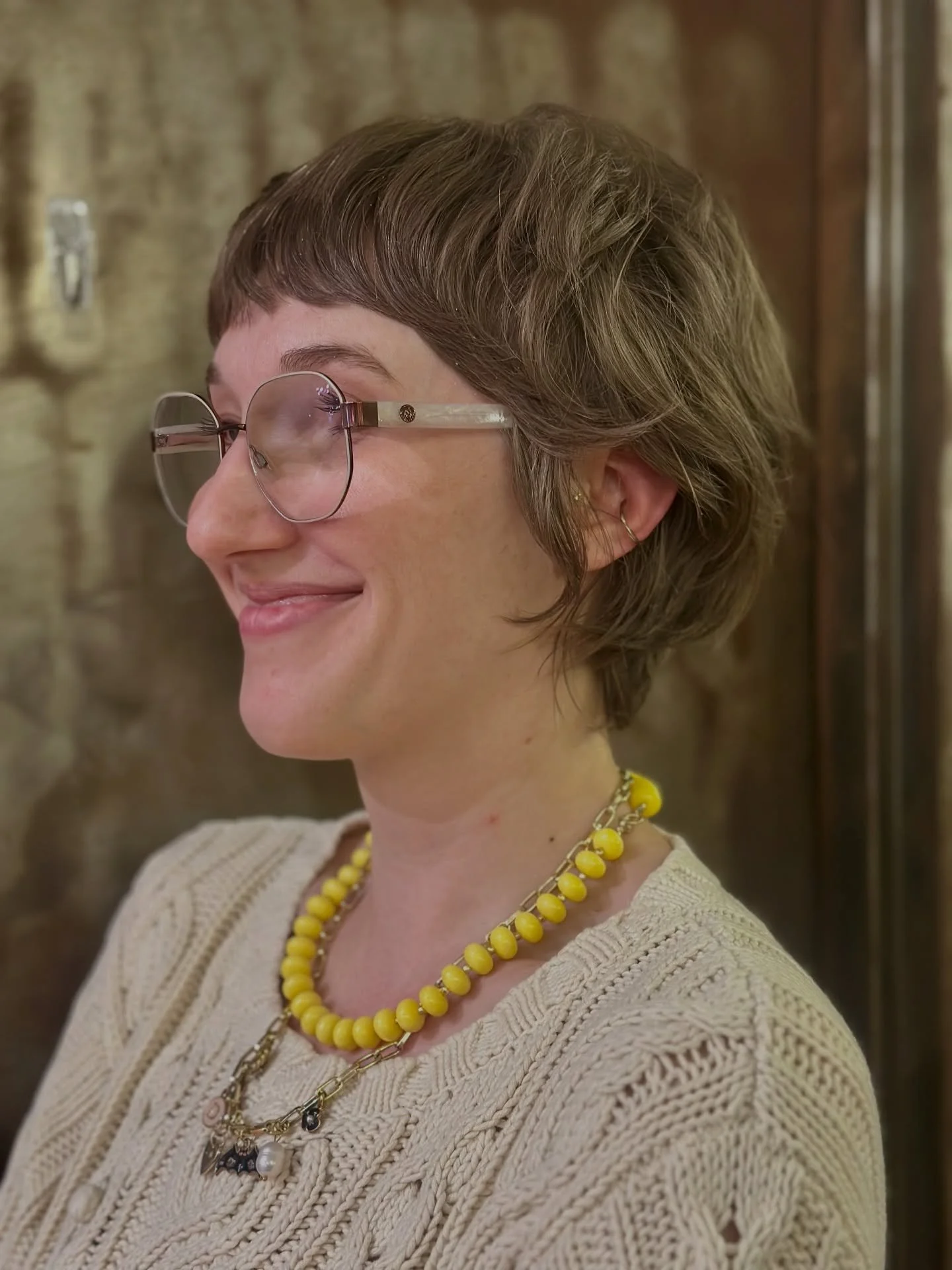 SUCH a cutie cut for @b_humburg 🖤 
Cut with @jataifeather + Styled with @cultandking ✨

#razorcut #althairstylist #jatai