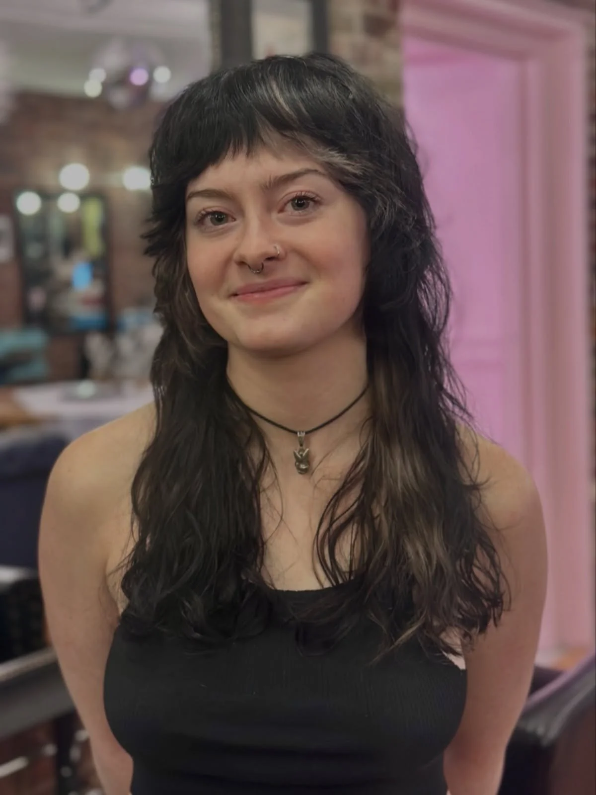 Freakin&rsquo; obsessed with @ugg.oh &lsquo;s hair. 
Cut with @jataifeather + Colored with @wellahair + @pulpriothair 🖤 

#shullet #raccoontail #colorblock