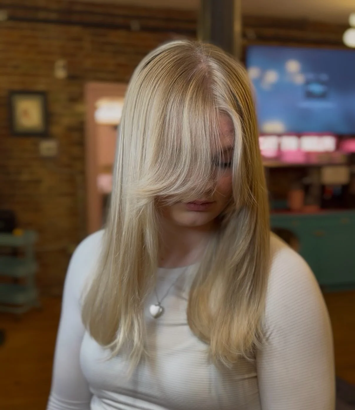 Since I can&rsquo;t make honey buns from scratch, here&rsquo;s a blonde I made from scratch🍯💛 #lexingtonky #hairdresser