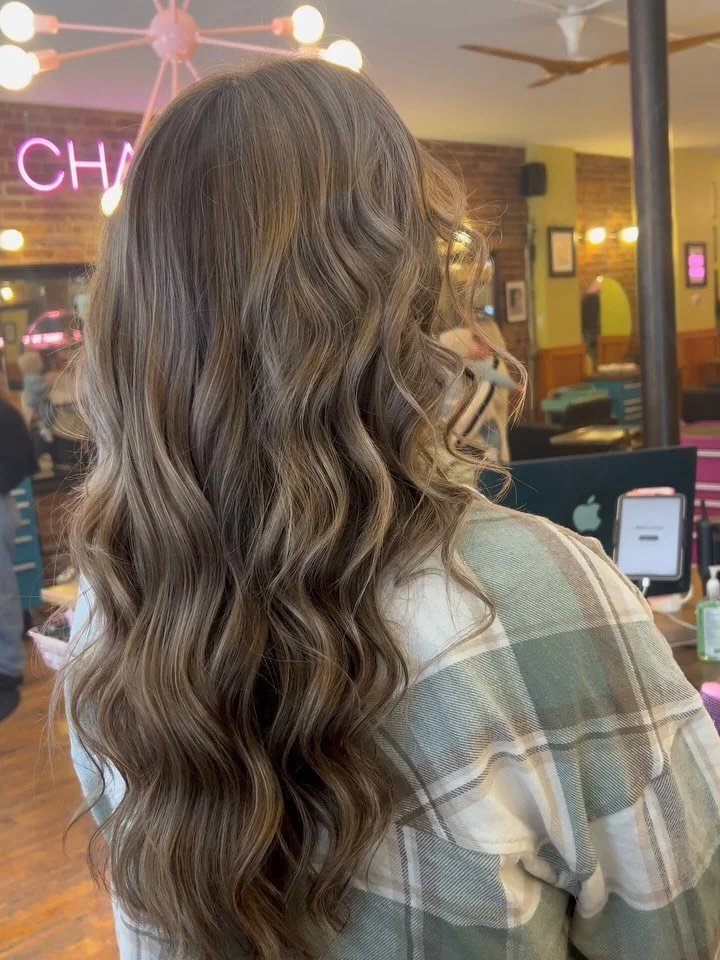 Oh just some grey blending over here😍😍

#lexingtonkysalon #lexingtonhairstylist #universityofkentucky #hairstylist